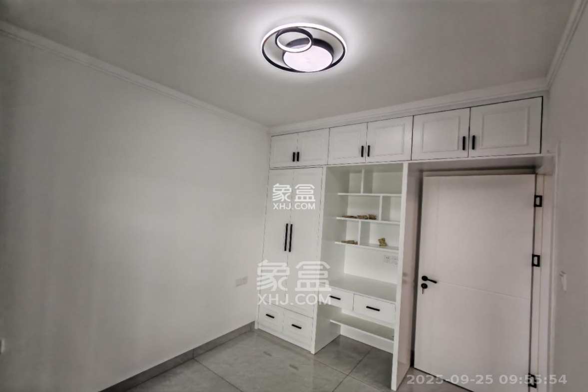 东岸梅园小区 2室2厅1卫 2400.00元/月 东岸梅园小区 2室2厅1卫 2400.00元/月室内图