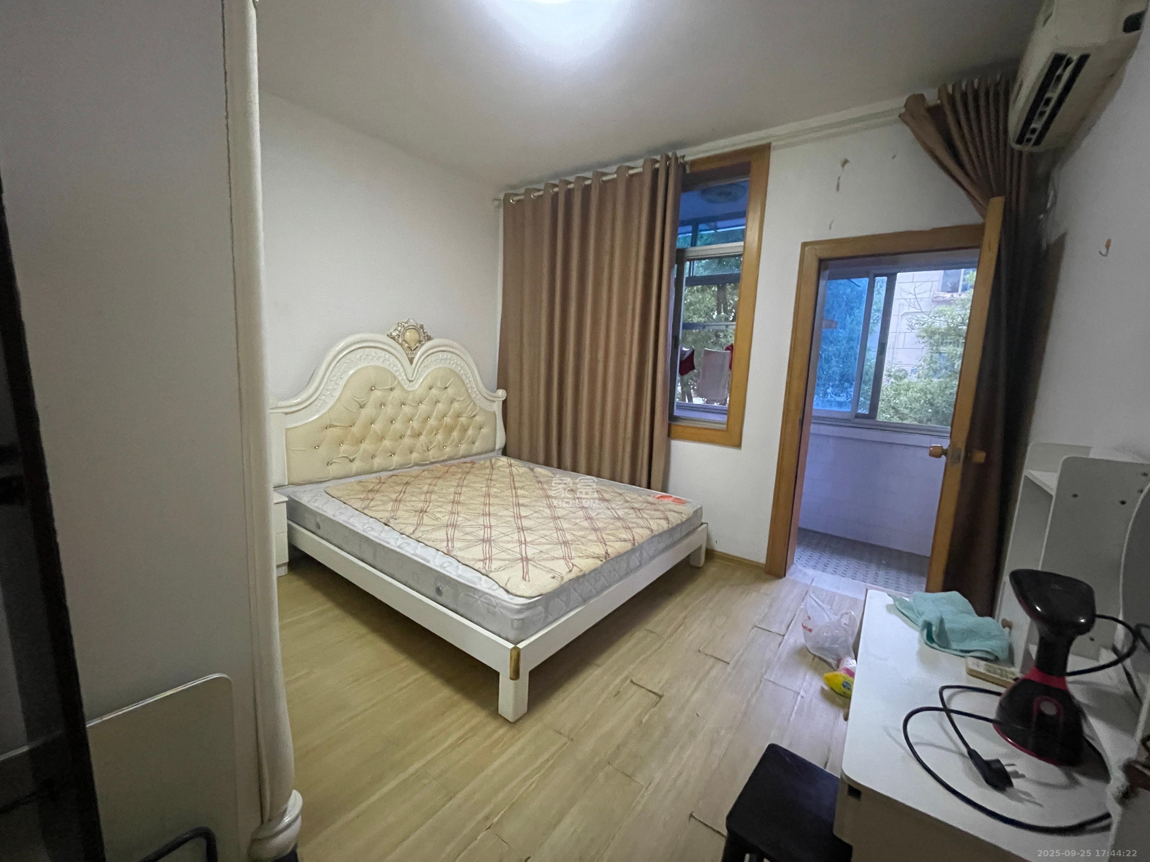 林业厅宿舍 2室2厅1卫 1900.0元/月 林业厅宿舍 2室2厅1卫 1900.0元/月室内图