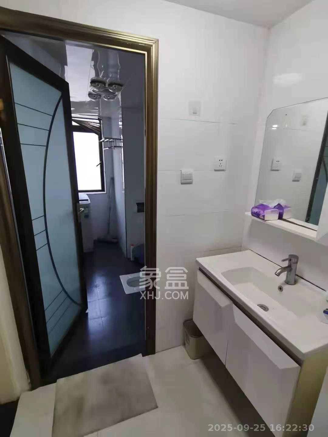 湘域城邦(湘域国际中心) 2室2厅1卫 2900.0元/月 湘域城邦(湘域国际中心) 2室2厅1卫 2900.0元/月室内图