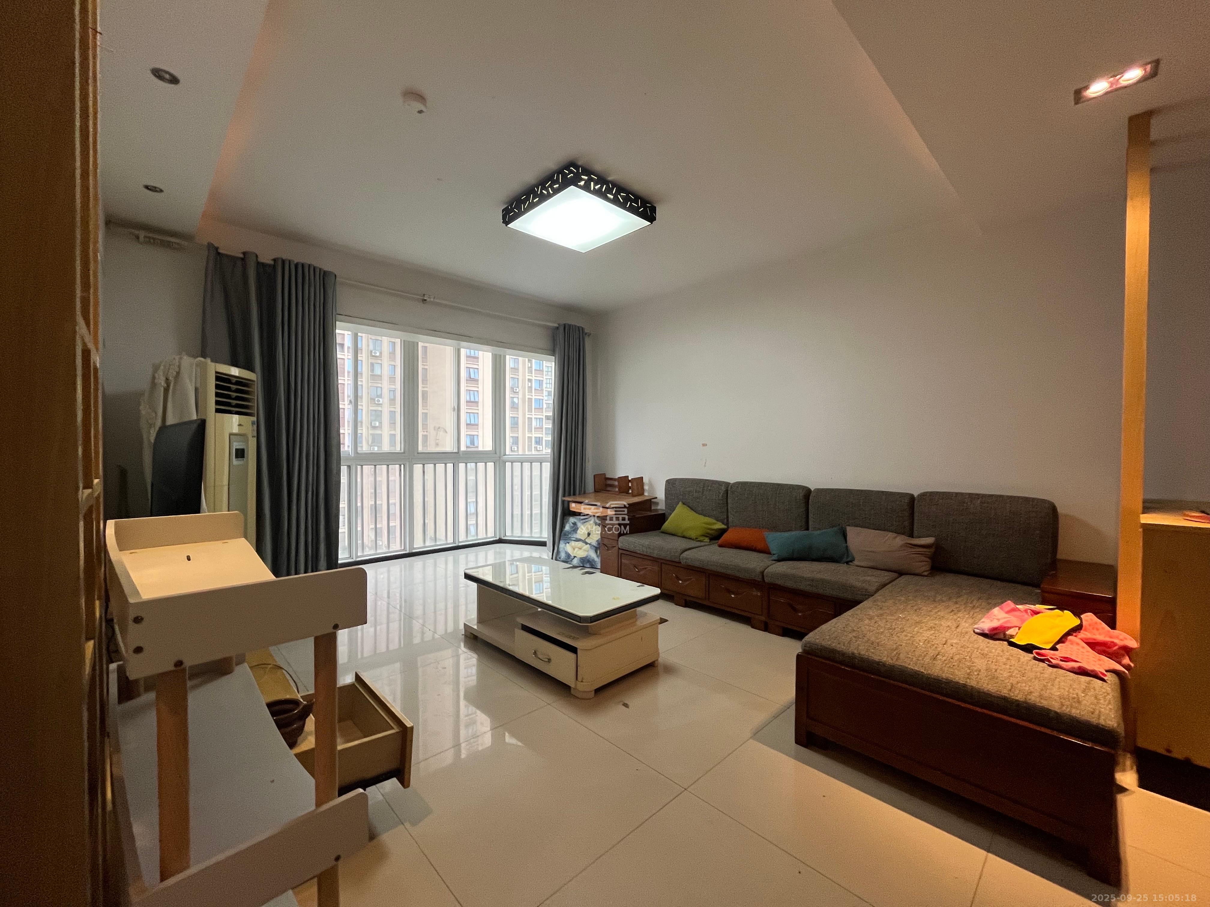 香海西岸  3室2厅1卫    2800.0元/月室内图