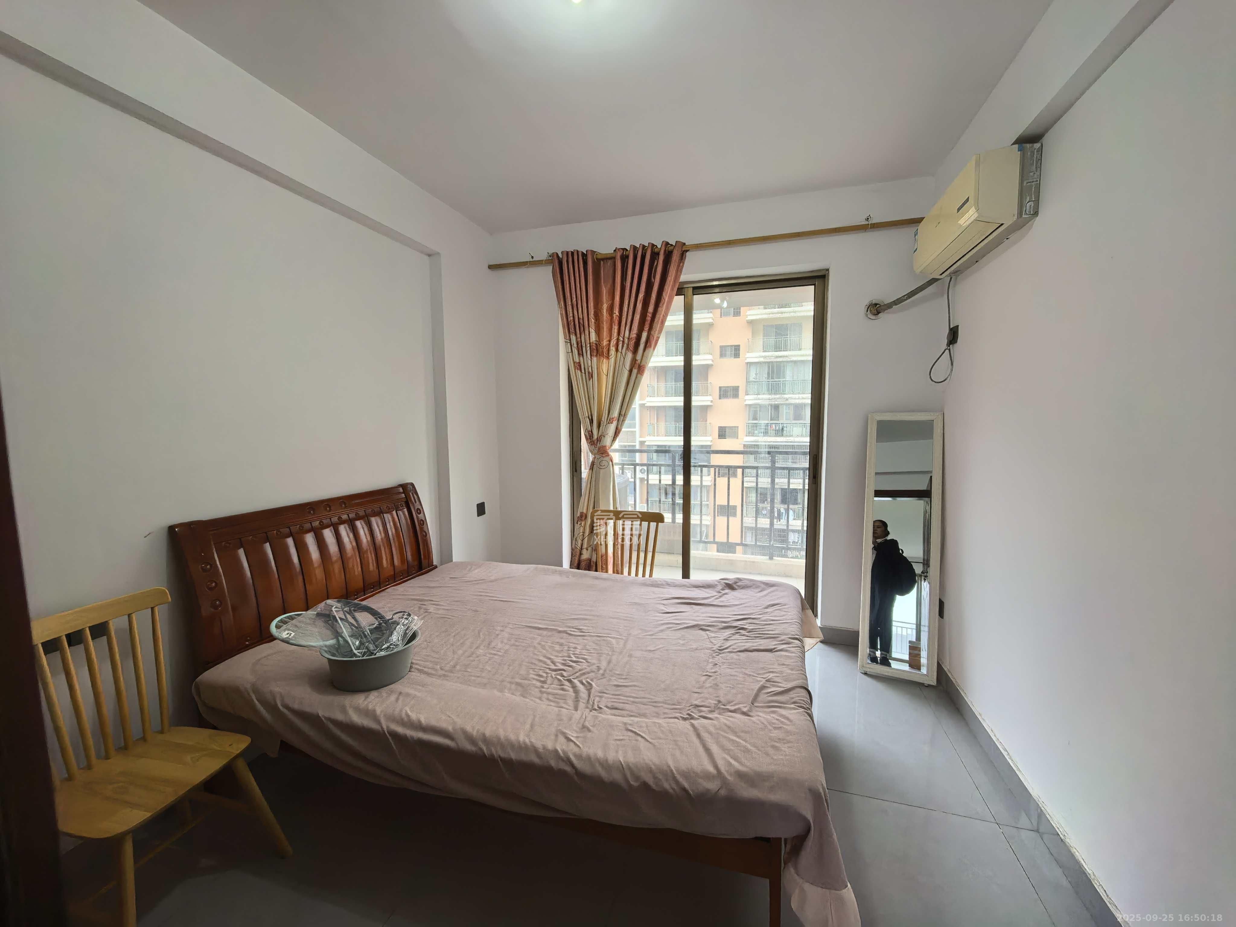 锦湘国际星城二期(锦雅苑) 3室2厅2卫 3100.0元/月 锦湘国际星城二期(锦雅苑) 3室2厅2卫 3100.0元/月室内图