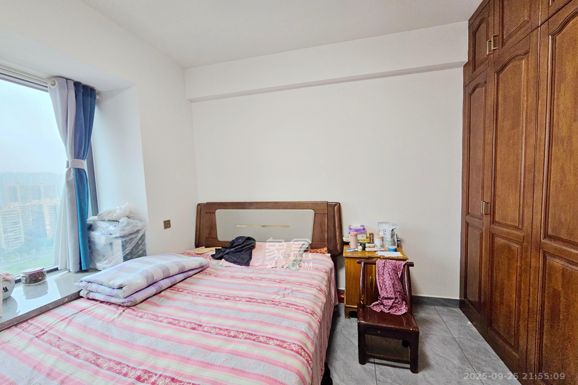 长房东旭国际 4室2厅2卫 192.0万 长房东旭国际 4室2厅2卫 192.0万卧室