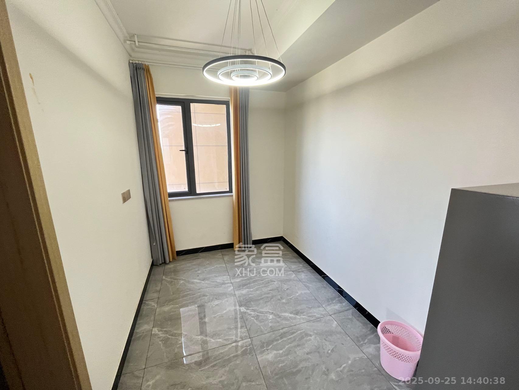 麦芒国际(金恒雅苑) 2室2厅1卫 2200.0元/月 麦芒国际(金恒雅苑) 2室2厅1卫 2200.0元/月室内图