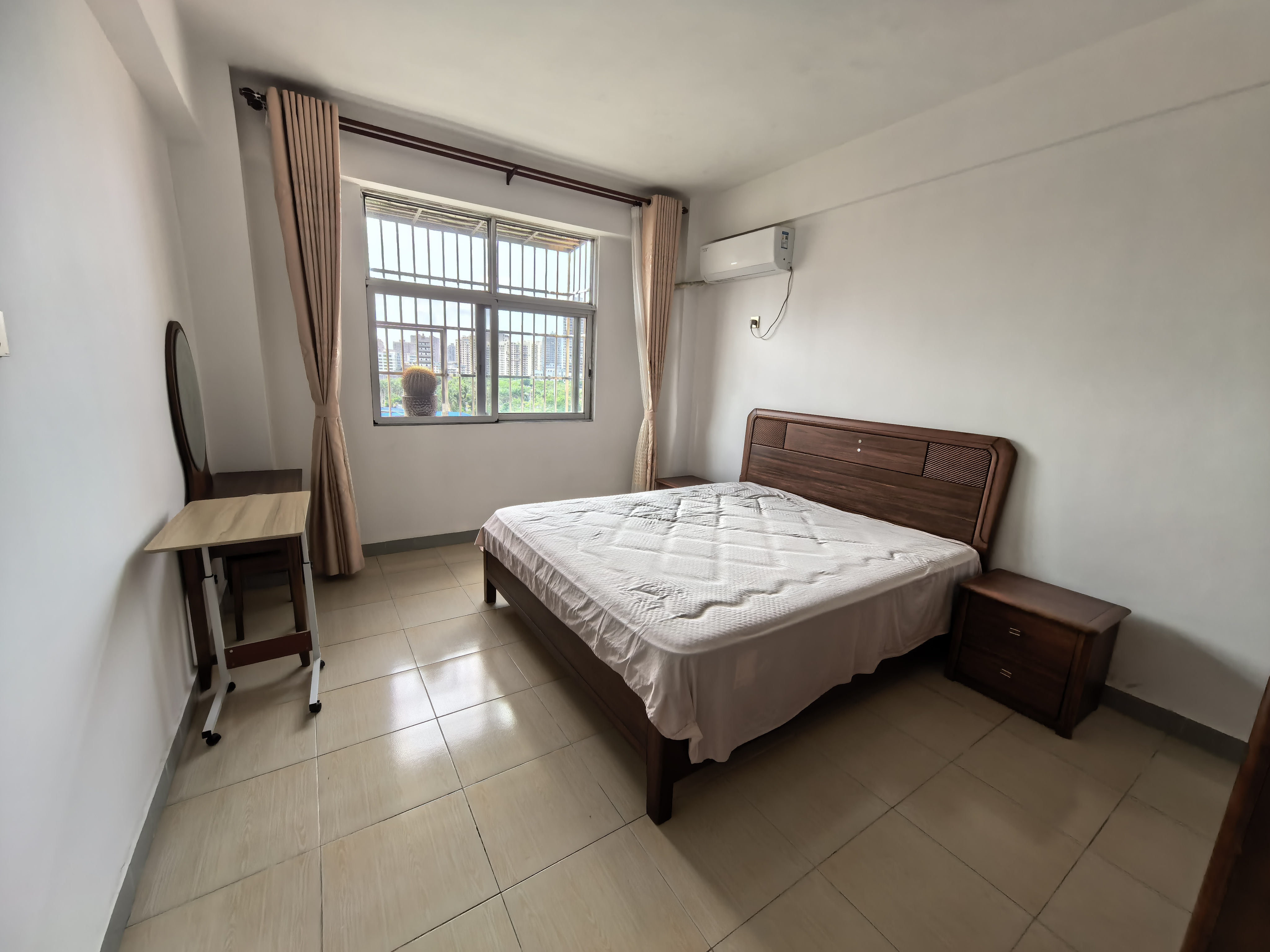 省检察院宿舍南苑 3室2厅2卫 2800.0元/月 省检察院宿舍南苑 3室2厅2卫 2800.0元/月室内图