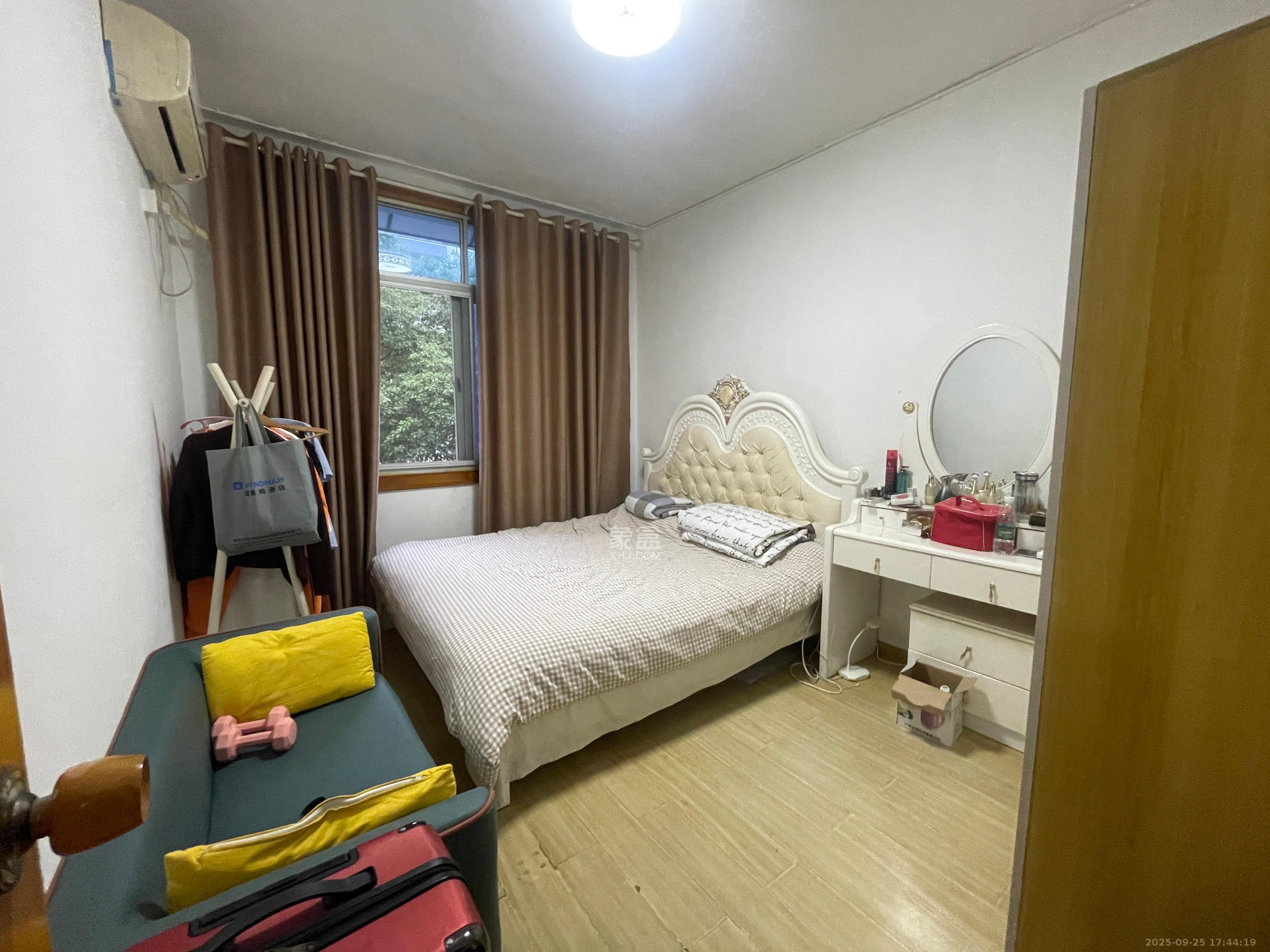 林业厅宿舍 2室2厅1卫 1900.0元/月 林业厅宿舍 2室2厅1卫 1900.0元/月室内图