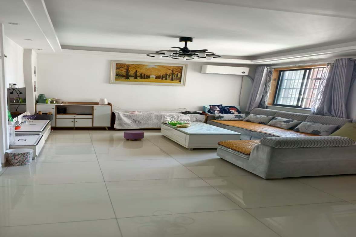 旺佳华府 3室2厅2卫 1900.0元/月 旺佳华府 3室2厅2卫 1900.0元/月室内图