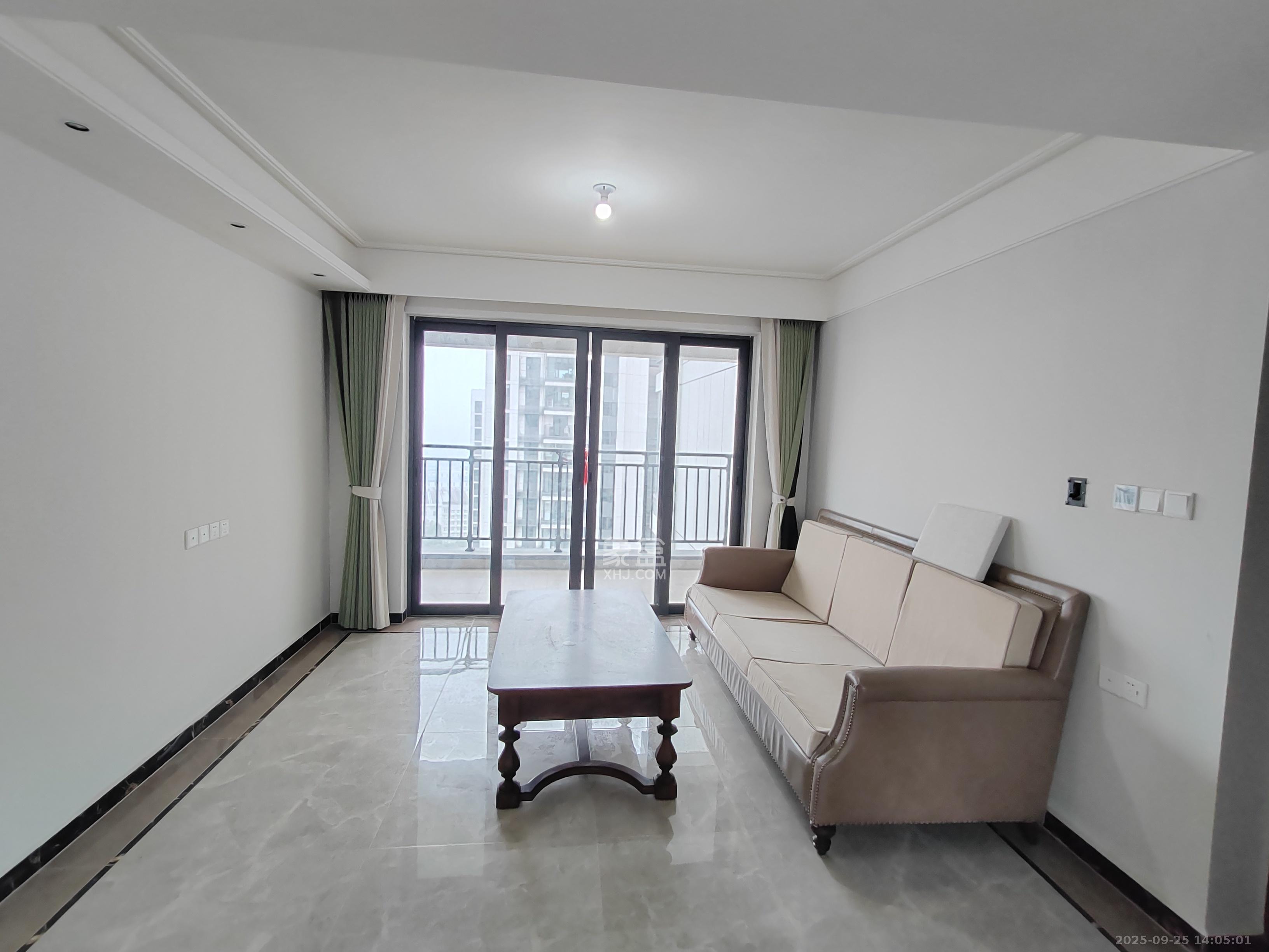 保利恒伟时光印象 4室2厅2卫 2800.0元/月 保利恒伟时光印象 4室2厅2卫 2800.0元/月室内图