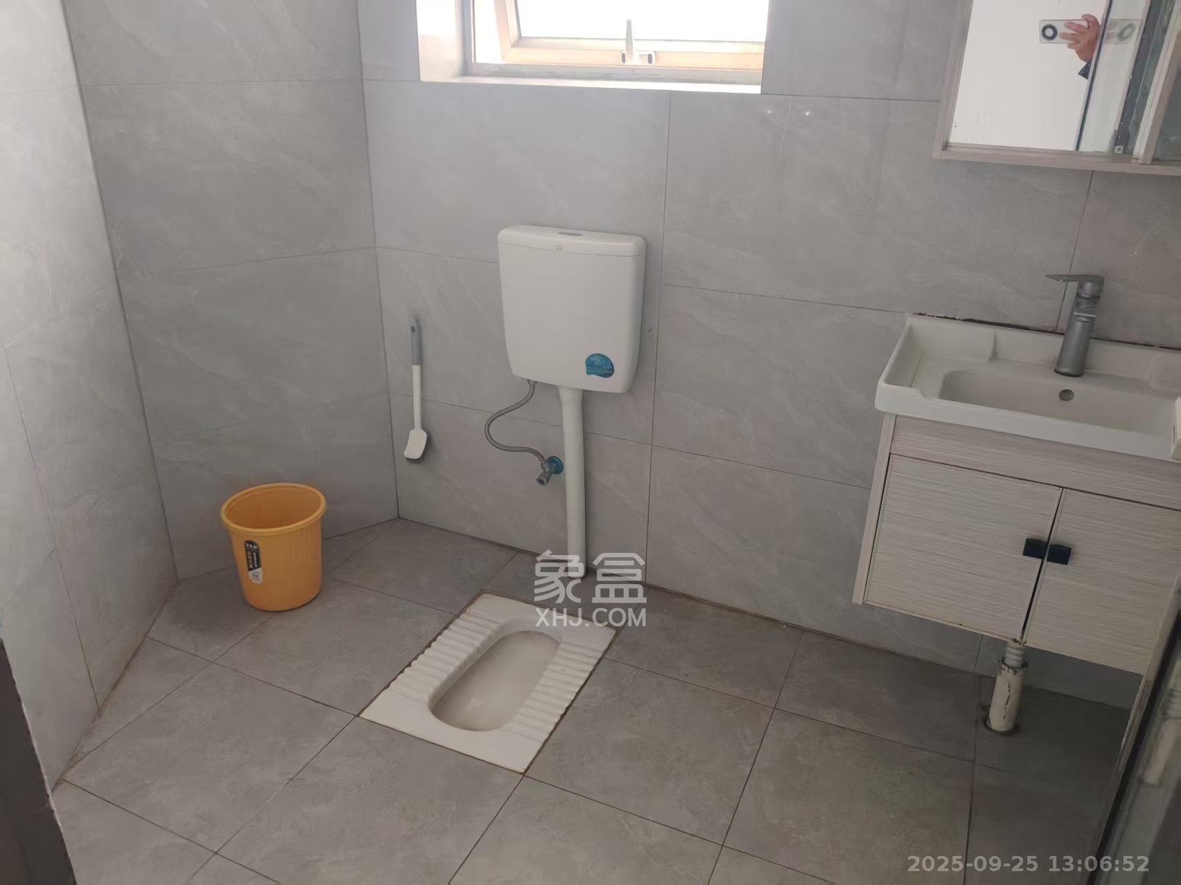 凯通国际城(凯通朝庭) 3室2厅1卫 2000.0元/月 凯通国际城(凯通朝庭) 3室2厅1卫 2000.0元/月室内图