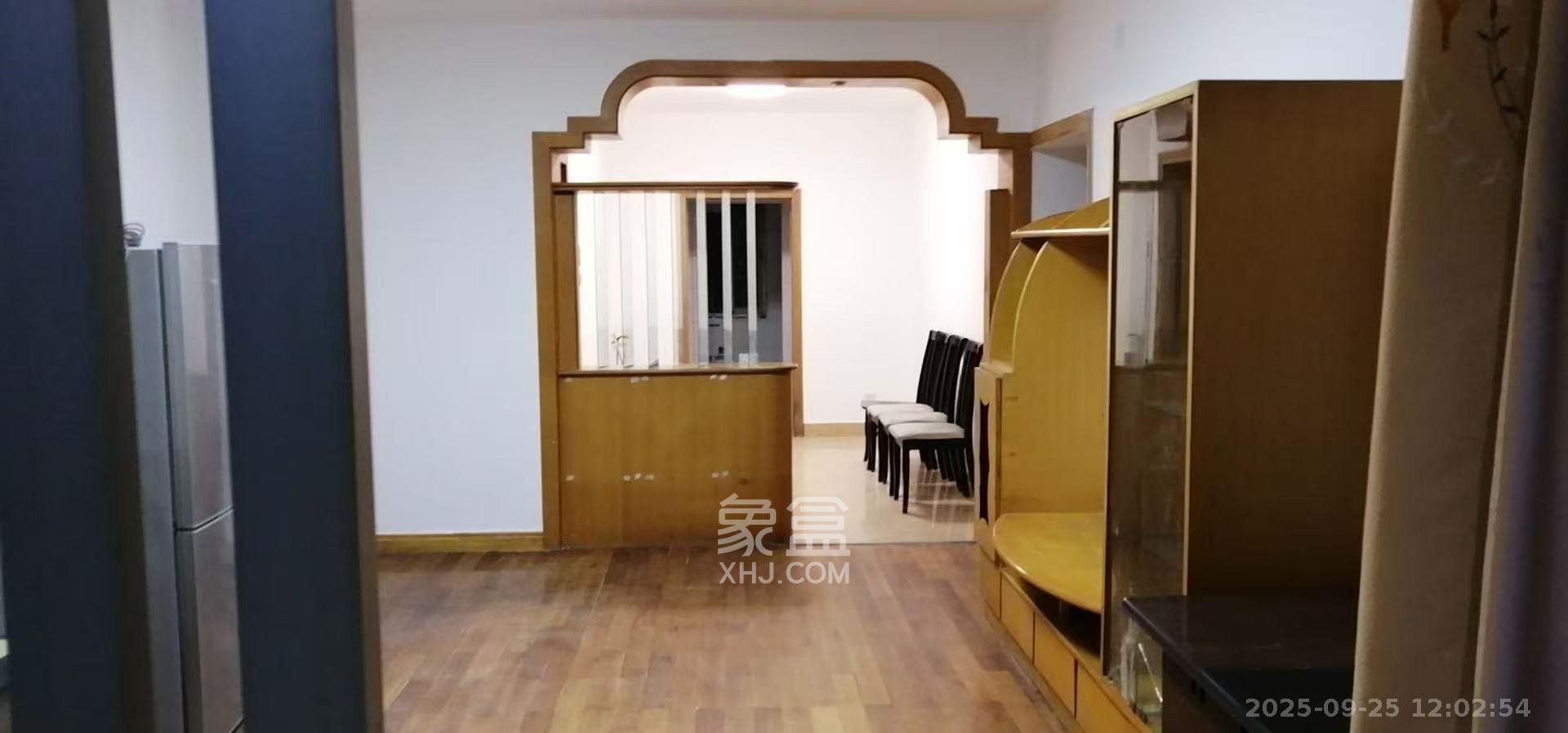 湘卫花苑 2室2厅1卫 1800.0元/月 湘卫花苑 2室2厅1卫 1800.0元/月室内图