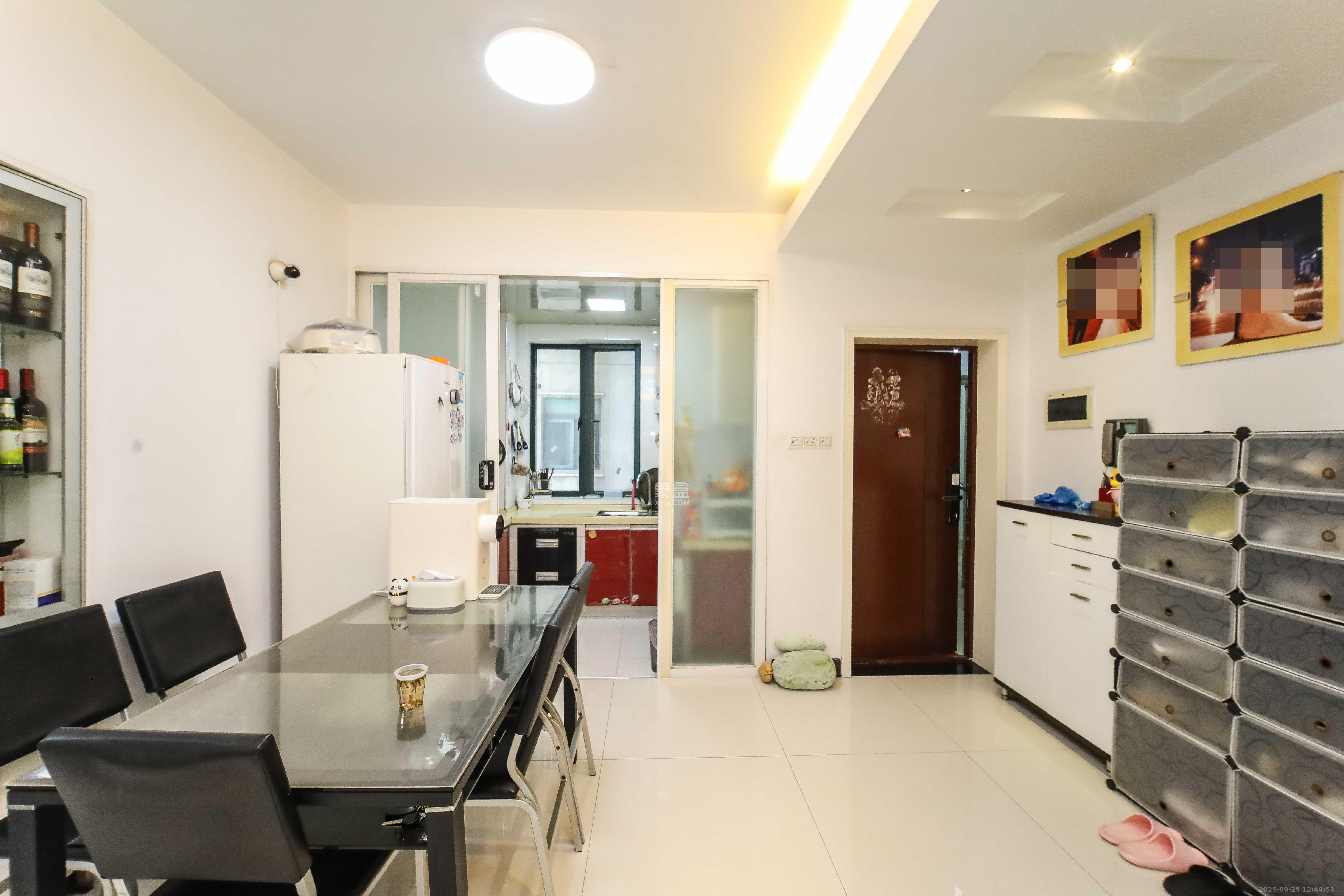 浏阳河畔家园 2室2厅2卫 75.0万 浏阳河畔家园 2室2厅2卫 75.0万客厅