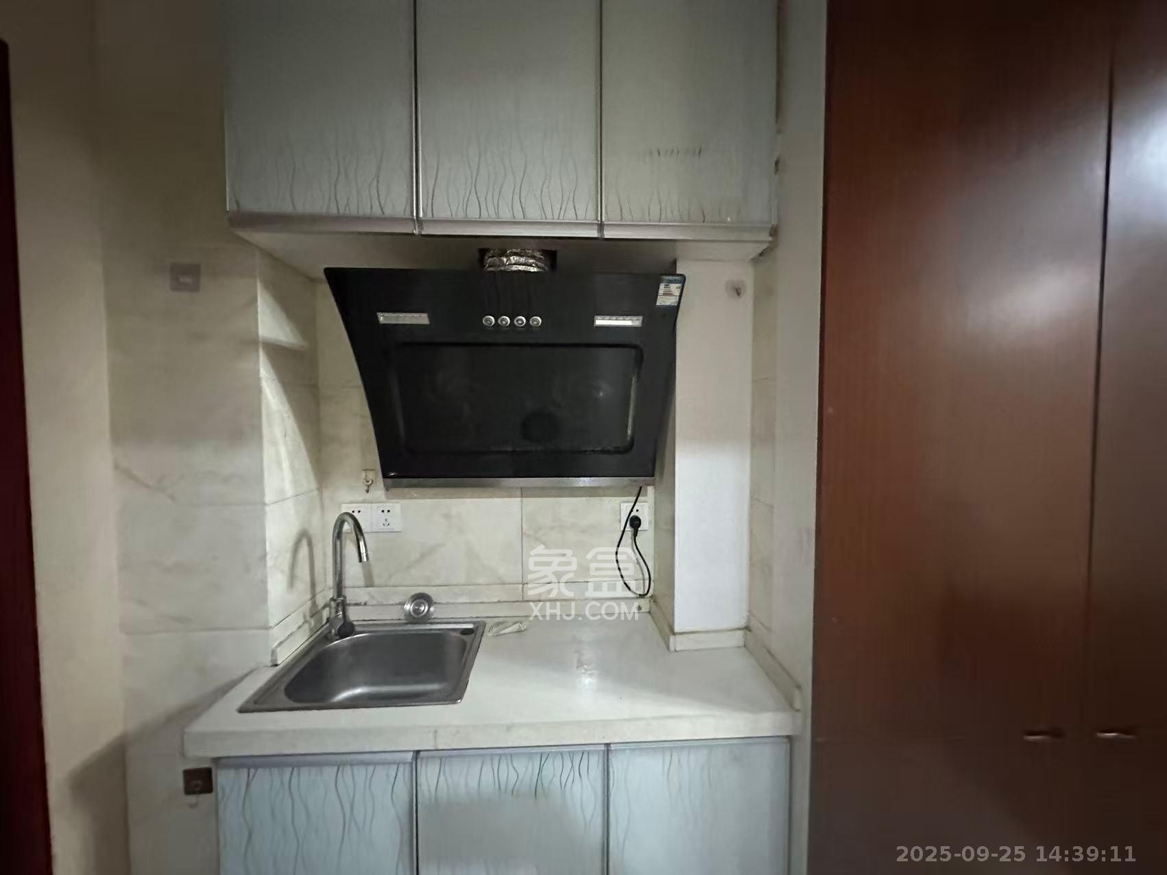 宇成朝阳广场 1室1厅1卫 1800.0元/月 宇成朝阳广场 1室1厅1卫 1800.0元/月室内图