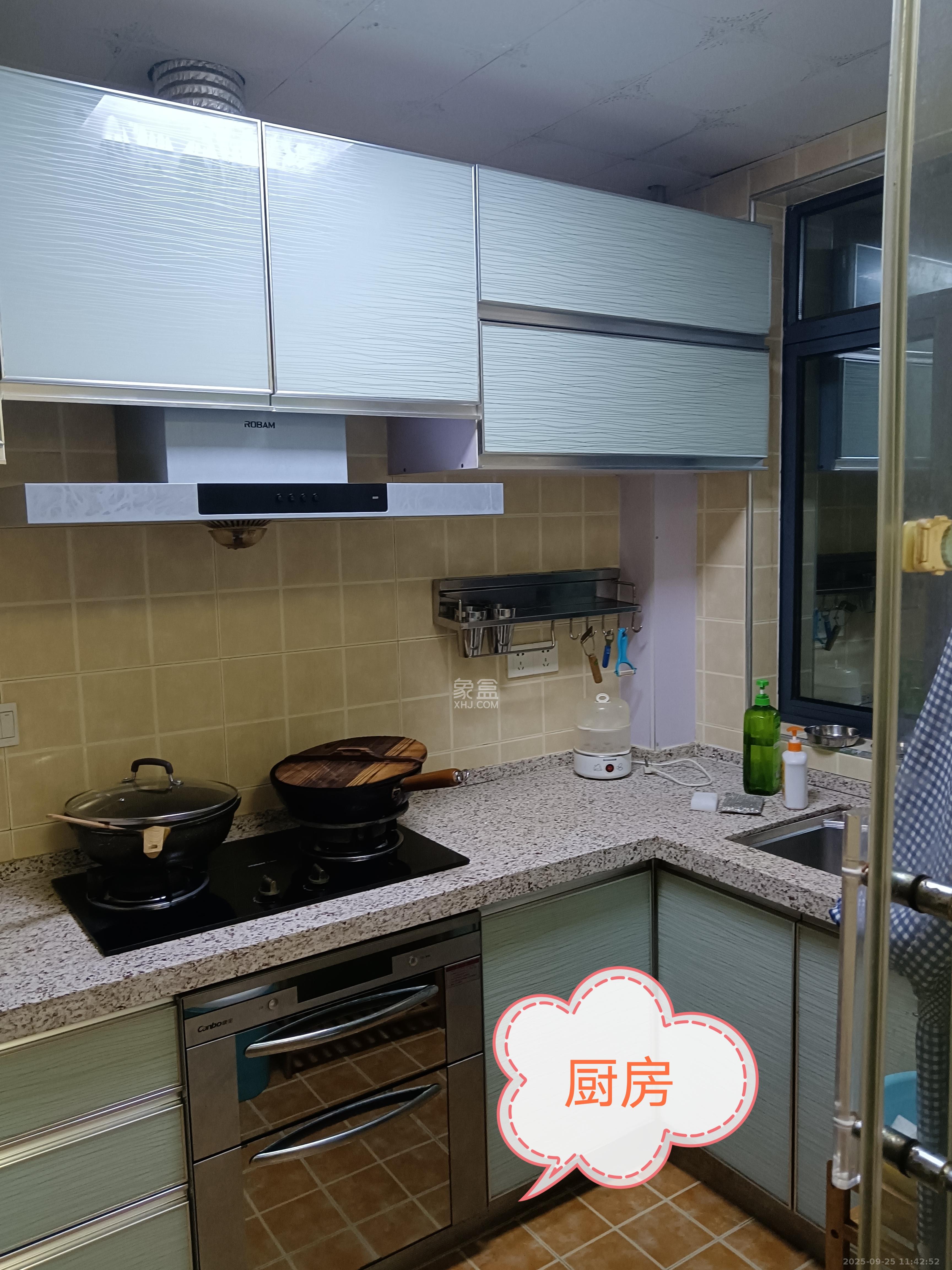 江河双水湾 3室2厅2卫 2700.0元/月 江河双水湾 3室2厅2卫 2700.0元/月室内图