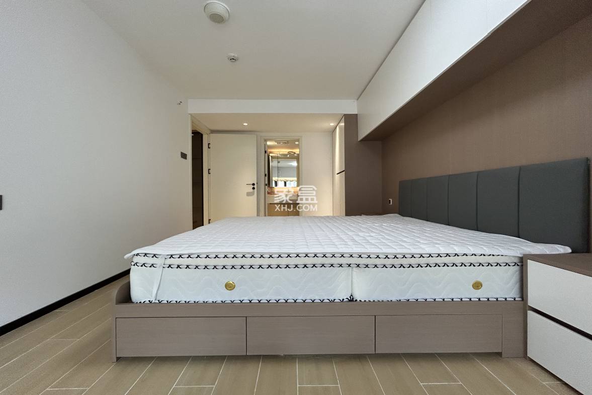 海航豪庭南苑  1室1厅2卫    3600.0元/月 海航豪庭南苑  1室1厅2卫    3600.0元/月室内图