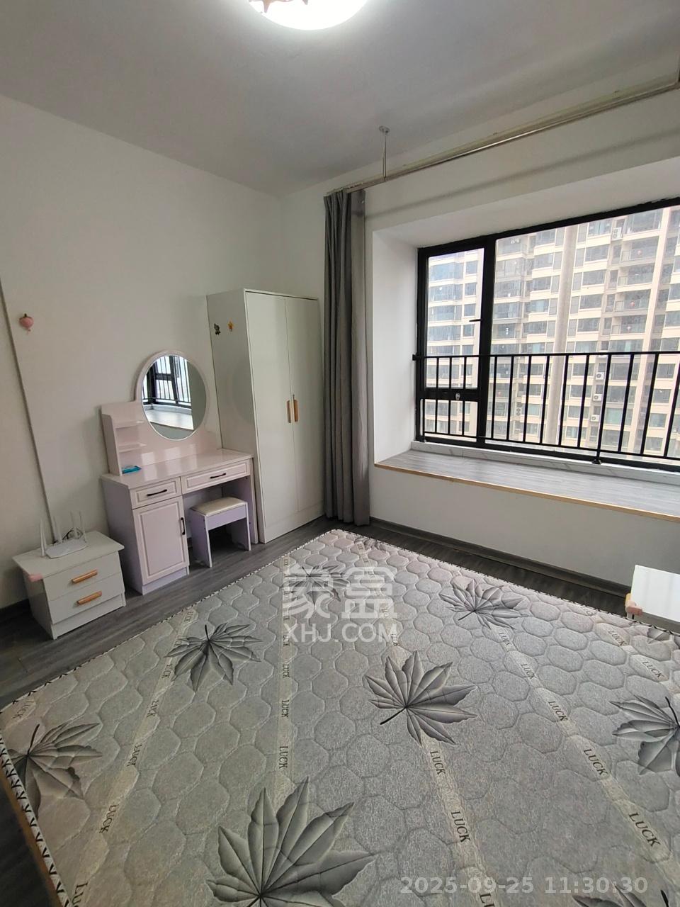 长房东旭国际  1室1厅1卫    1500.0元/月室内图