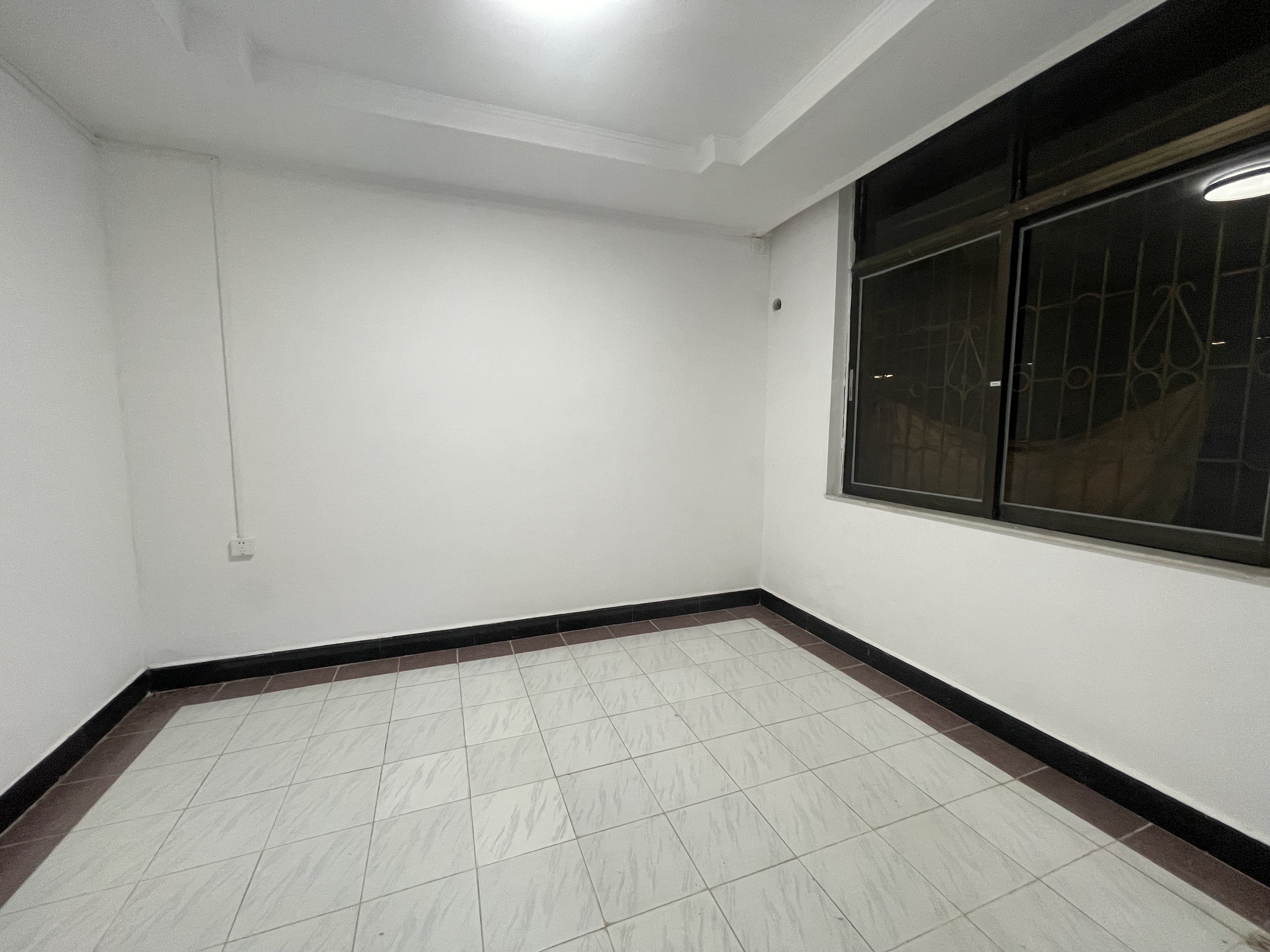 华汇别墅小区 5室2厅3卫 9000.0元/月 华汇别墅小区 5室2厅3卫 9000.0元/月小区图