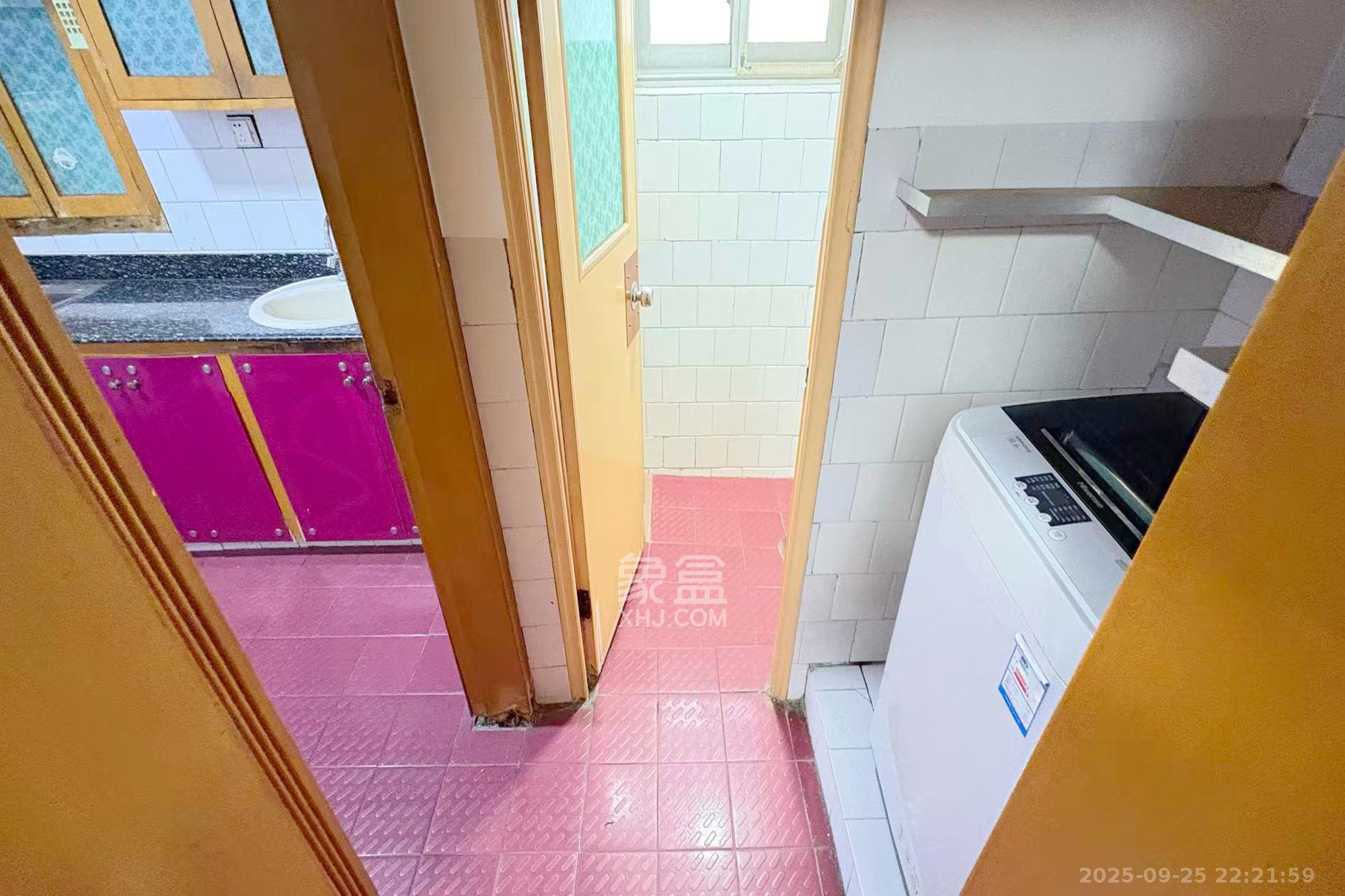 省政府五所 2室1厅1卫 58.0万 省政府五所 2室1厅1卫 58.0万卫生间