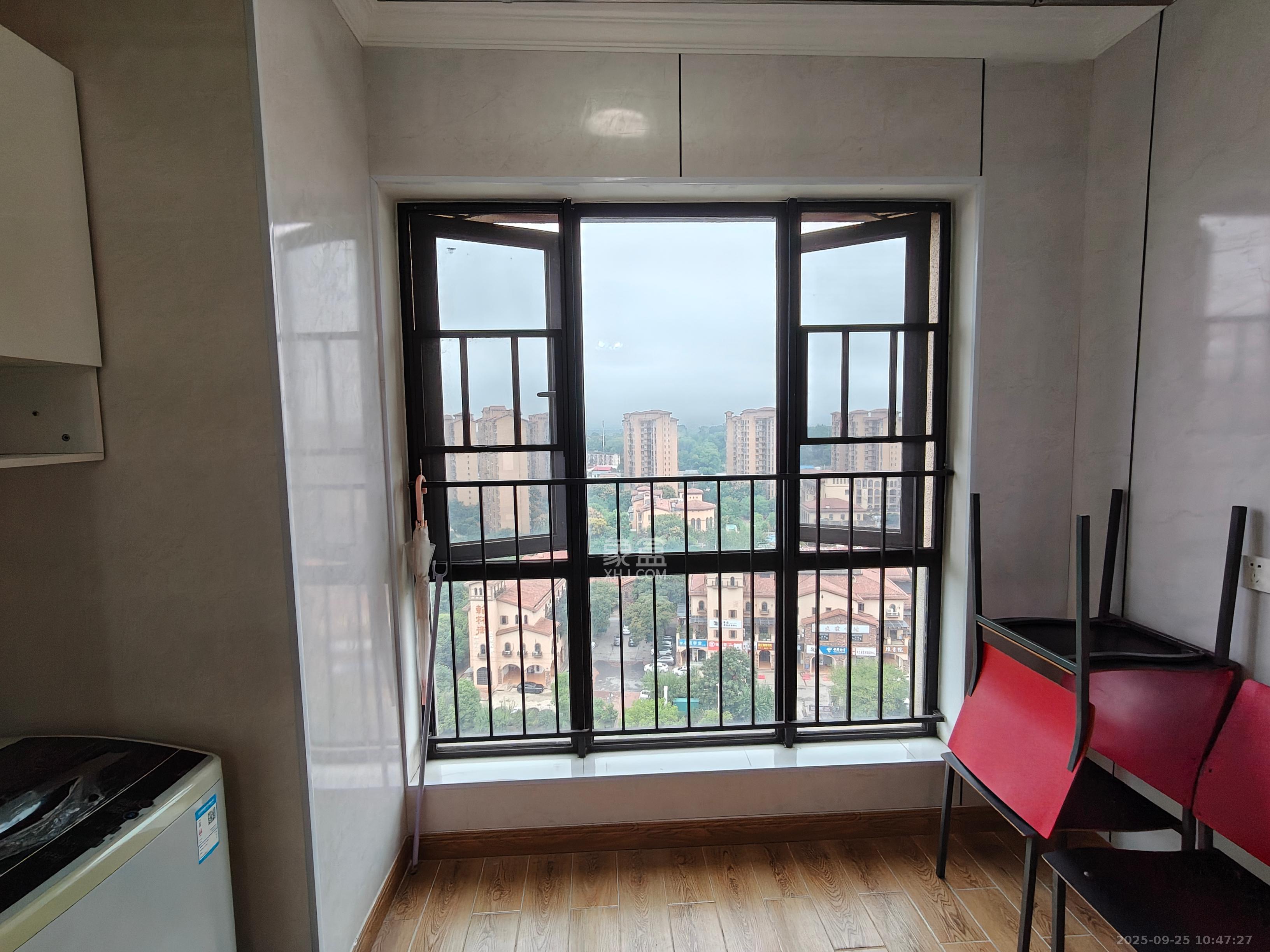 中海新城熙岸（中信新城五期）  1室0厅1卫    1250.0元/月室内图