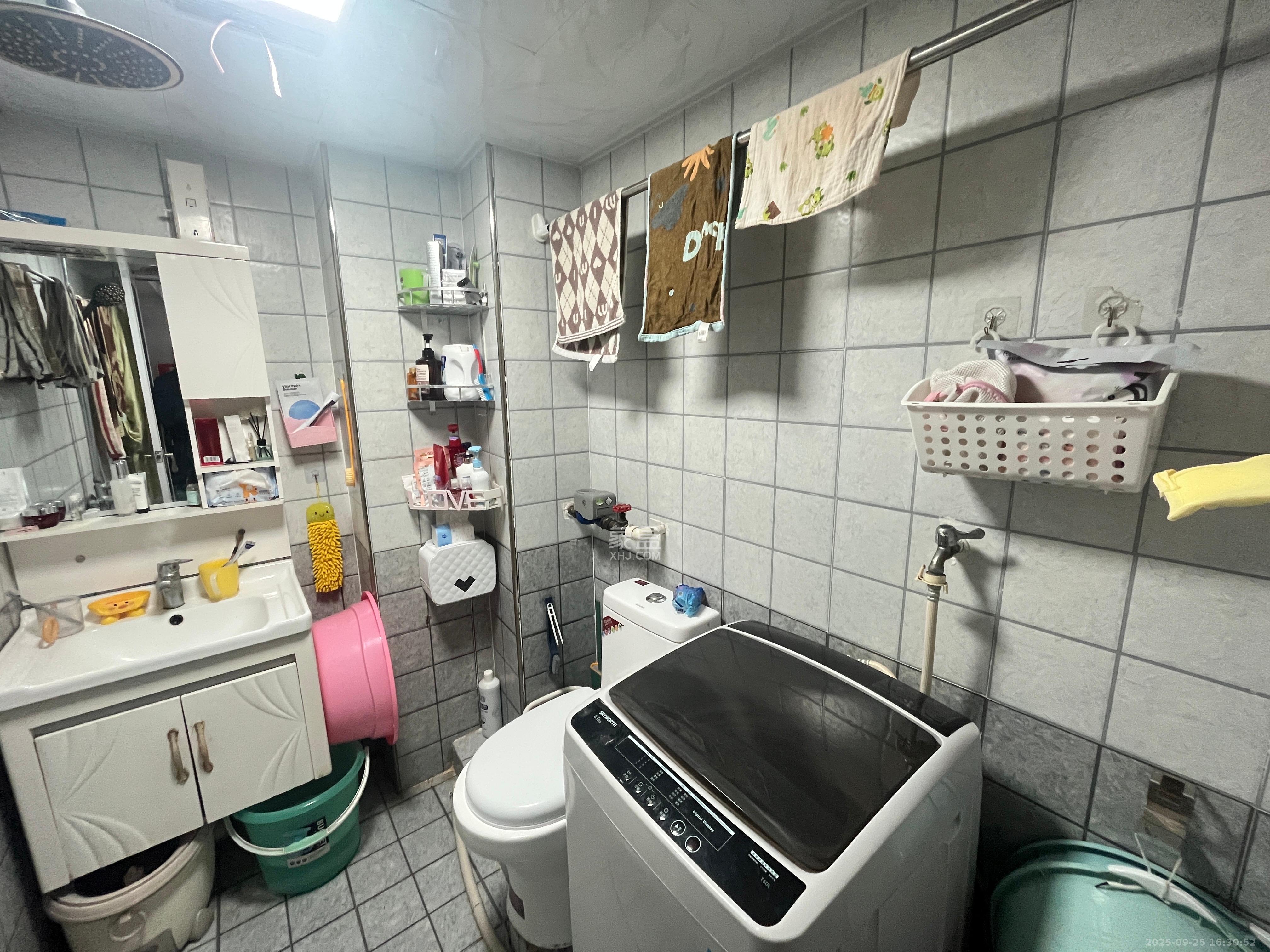 宏景名厦 3室2厅2卫 2600.0元/月 宏景名厦 3室2厅2卫 2600.0元/月室内图