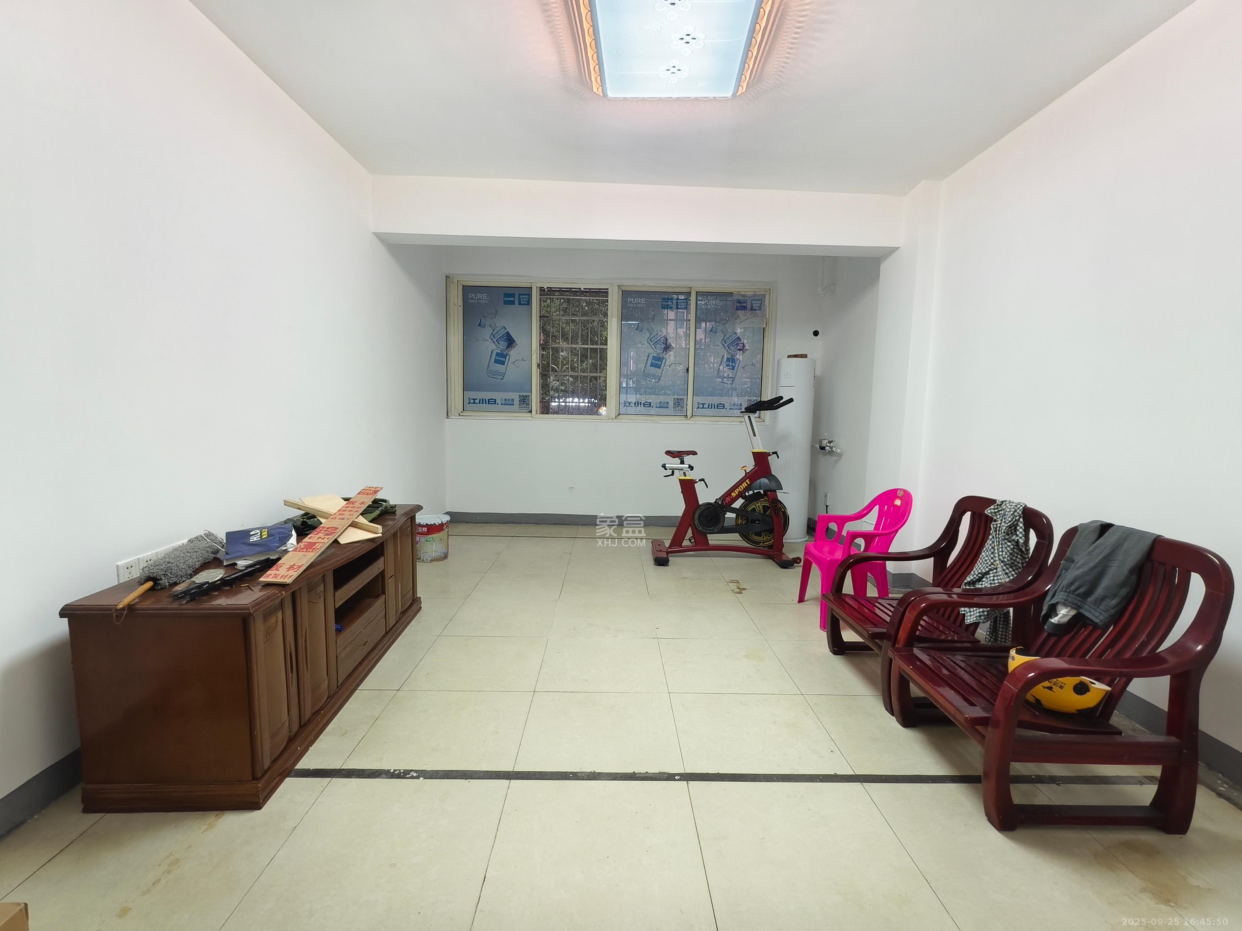 湖开小区（湖南开关厂宿舍）/南大桥社区  2室2厅1卫   1400.00元/月室内图1