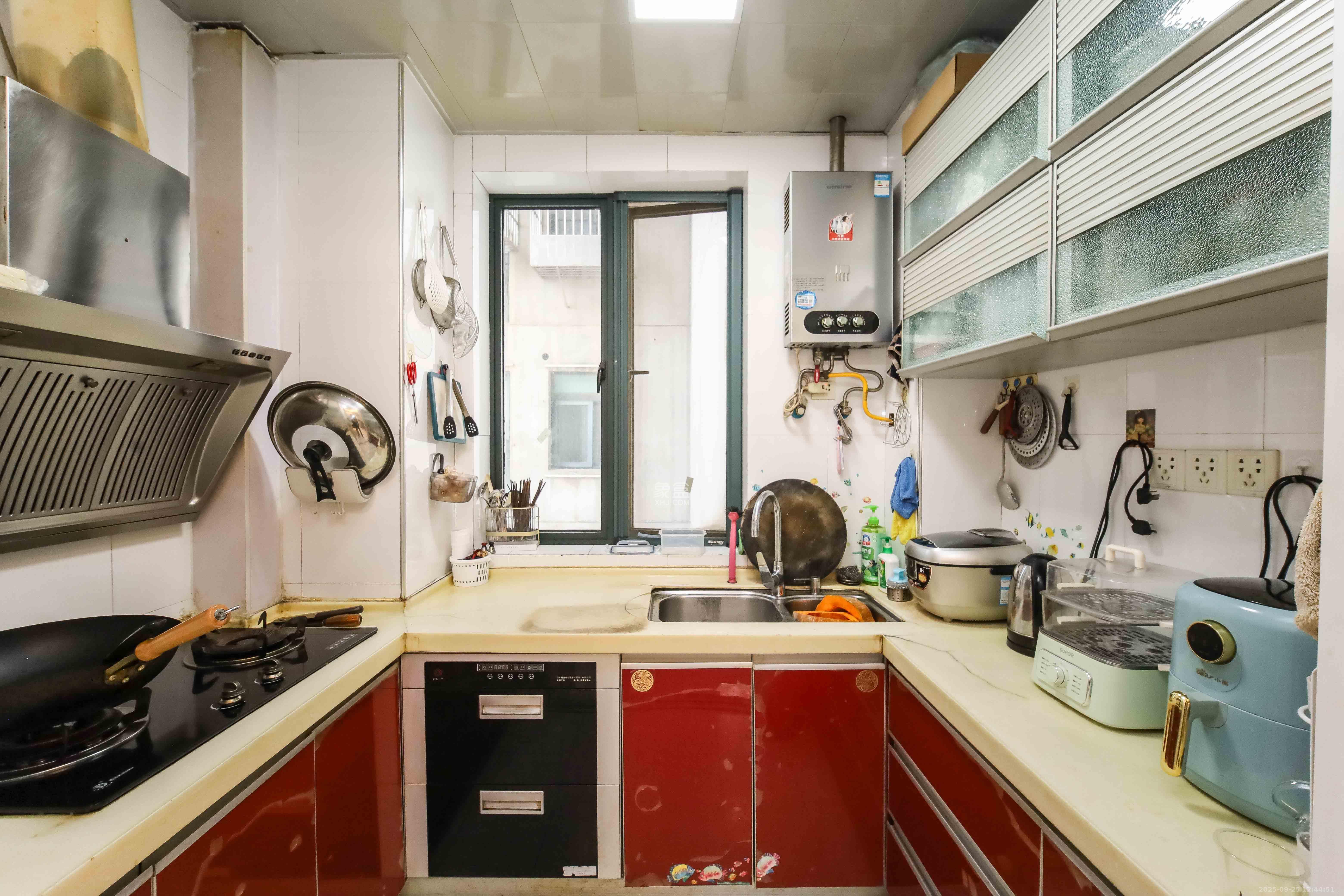 浏阳河畔家园 2室2厅2卫 75.0万 浏阳河畔家园 2室2厅2卫 75.0万厨房