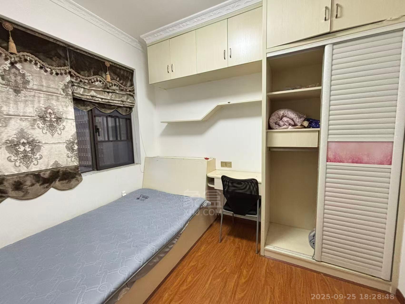 中泰财富湘江 3室1厅1卫 2200.0元/月 中泰财富湘江 3室1厅1卫 2200.0元/月室内图