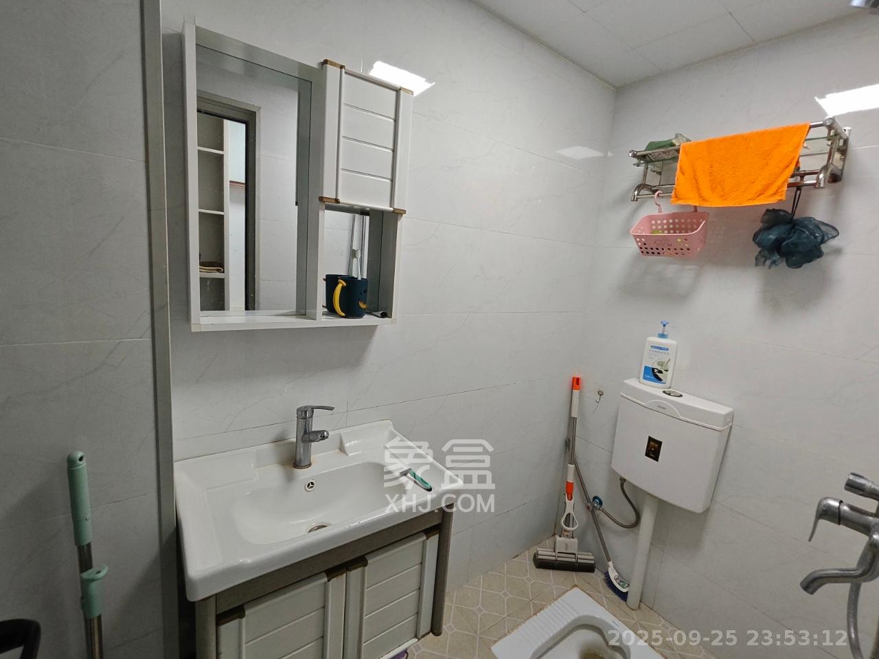 保利麓谷林语I区  1室1厅1卫    1500.0元/月户型图