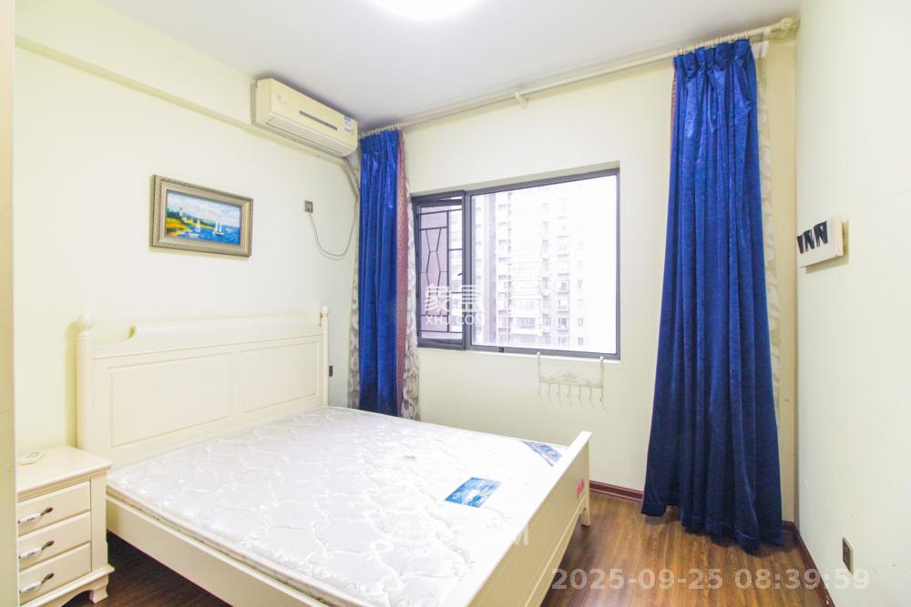 上海城小区 4室2厅2卫 2700.0元/月 上海城小区 4室2厅2卫 2700.0元/月室内图