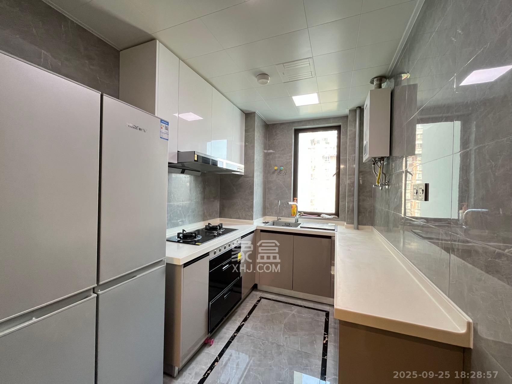 卓越江岸 4室2厅2卫 4800.0元/月 卓越江岸 4室2厅2卫 4800.0元/月室内图