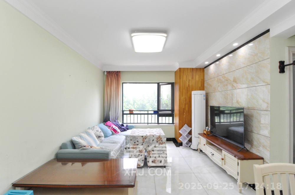 中海梅溪湖壹号  3室1厅1卫    2200.0元/月 中海梅溪湖壹号  3室1厅1卫    2200.0元/月