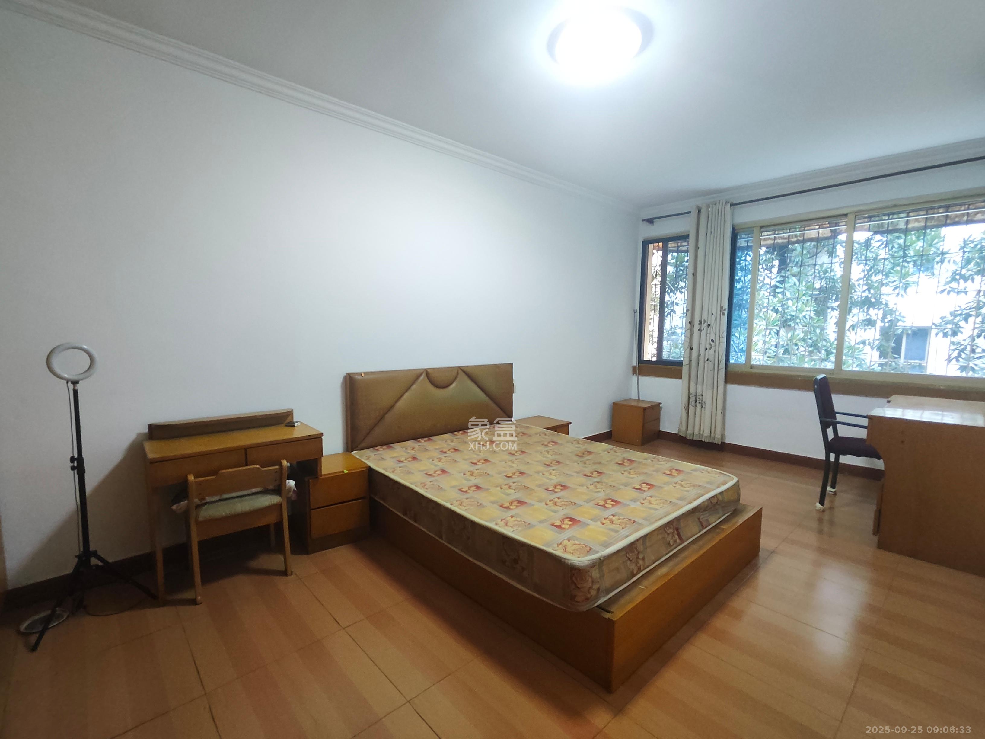 曾家湾13号生活区（友谊集团公司宿舍）  2室1厅1卫   1500.00元/月室内图