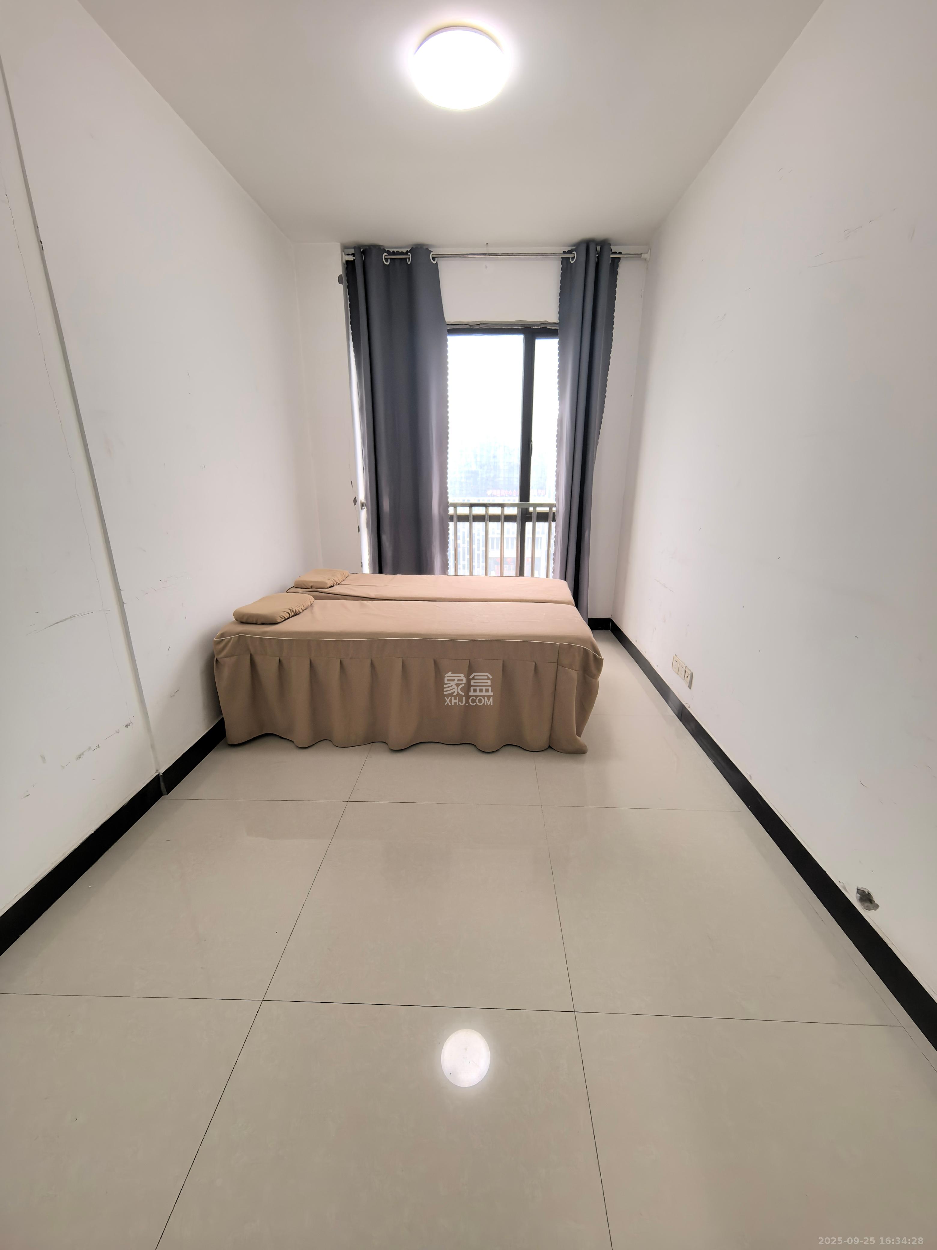 和庄  2室2厅1卫    1900.0元/月室内图