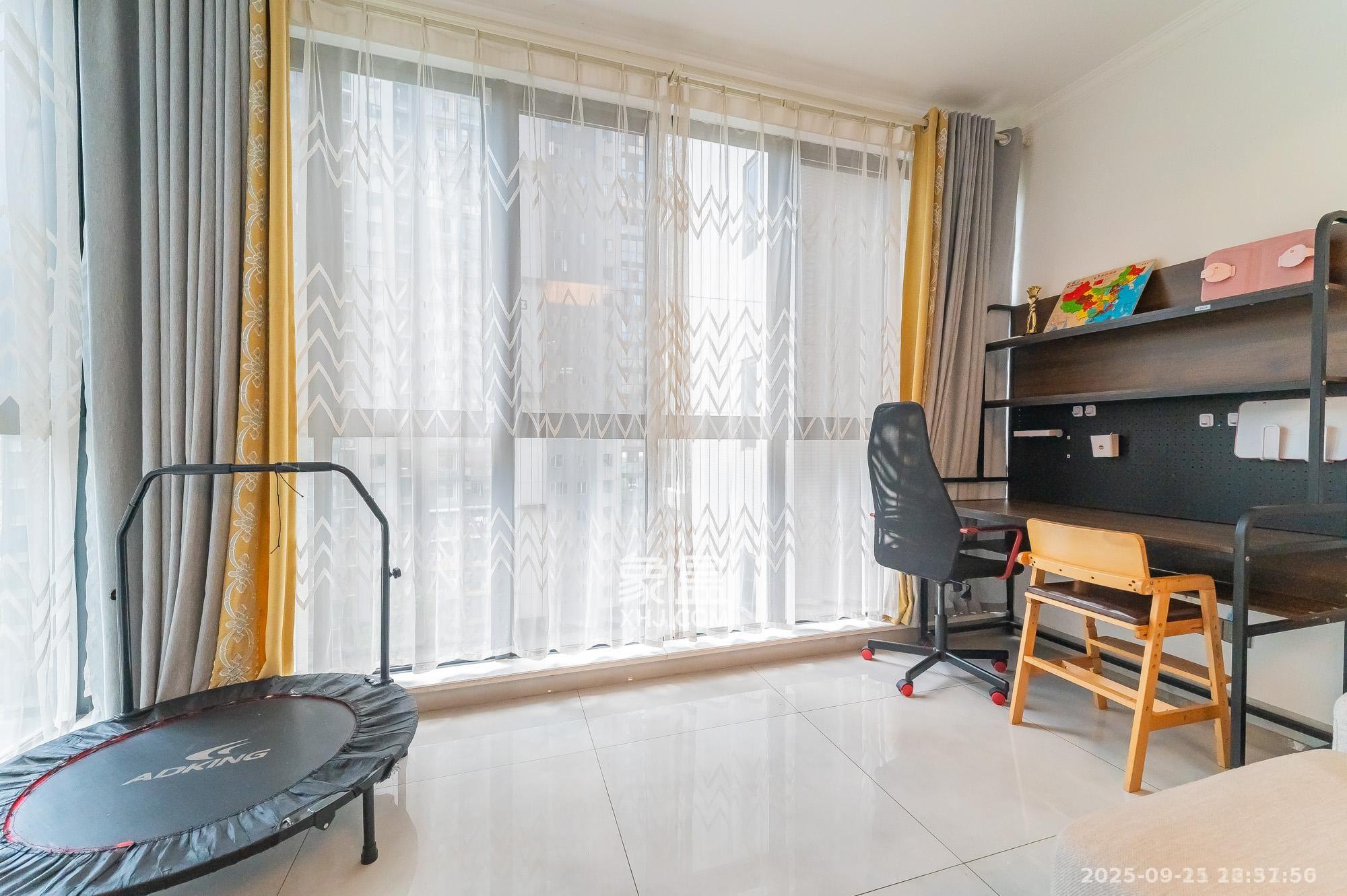 恒基凯旋门三期 4室2厅2卫 4000.0元/月 恒基凯旋门三期 4室2厅2卫 4000.0元/月室内图