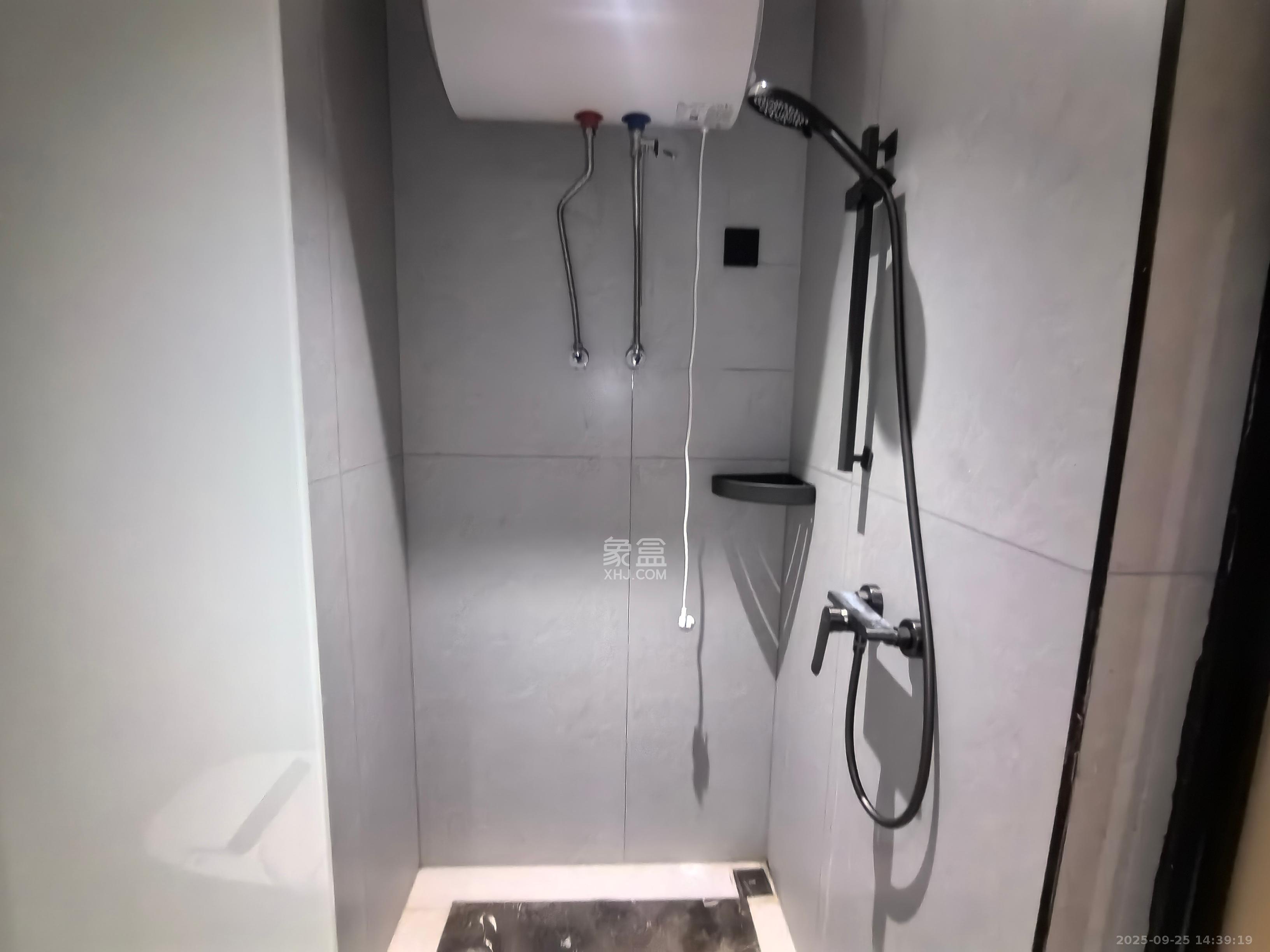 臻园 1室1厅1卫 1600.0元/月 臻园 1室1厅1卫 1600.0元/月室内图