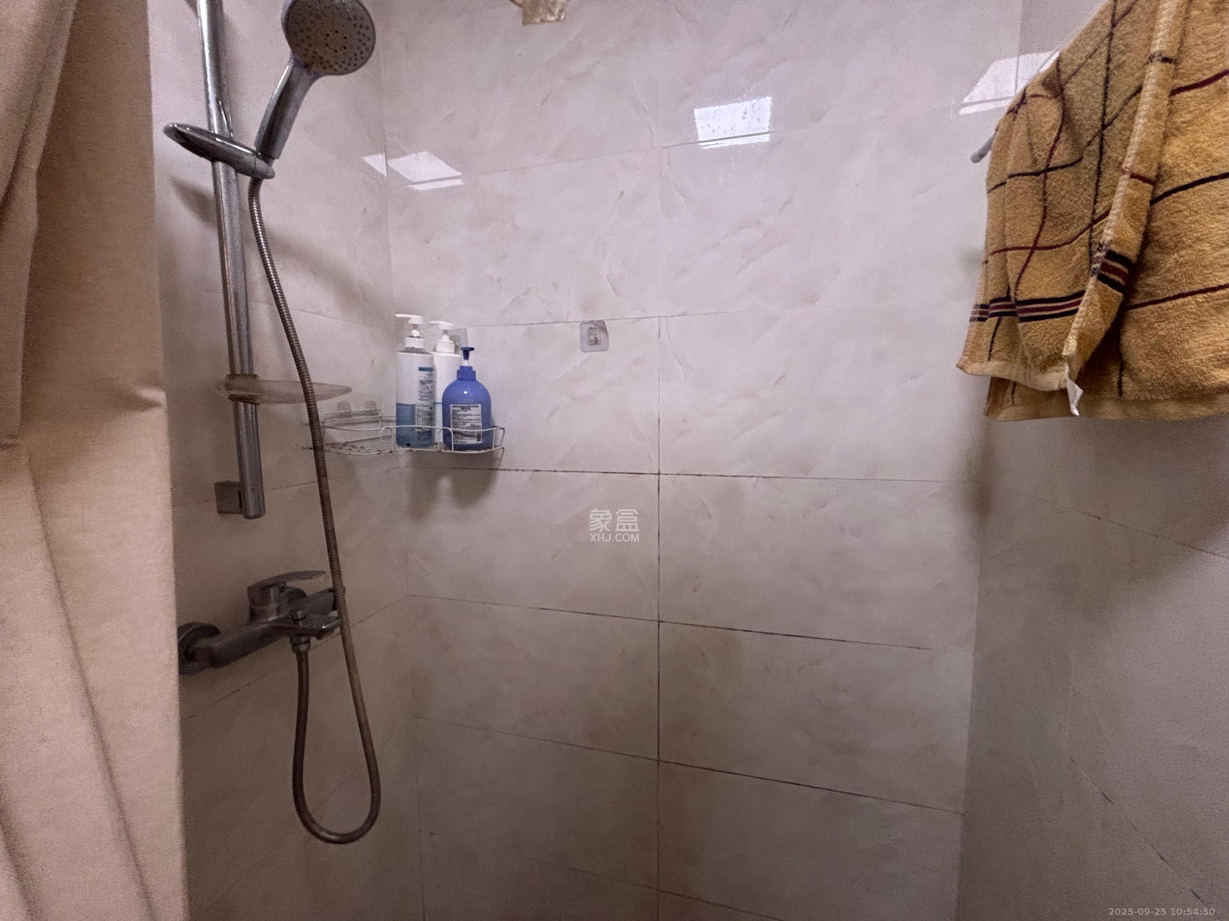 卓越浅水湾 1室1厅1卫 1400.0元/月 卓越浅水湾 1室1厅1卫 1400.0元/月室内图