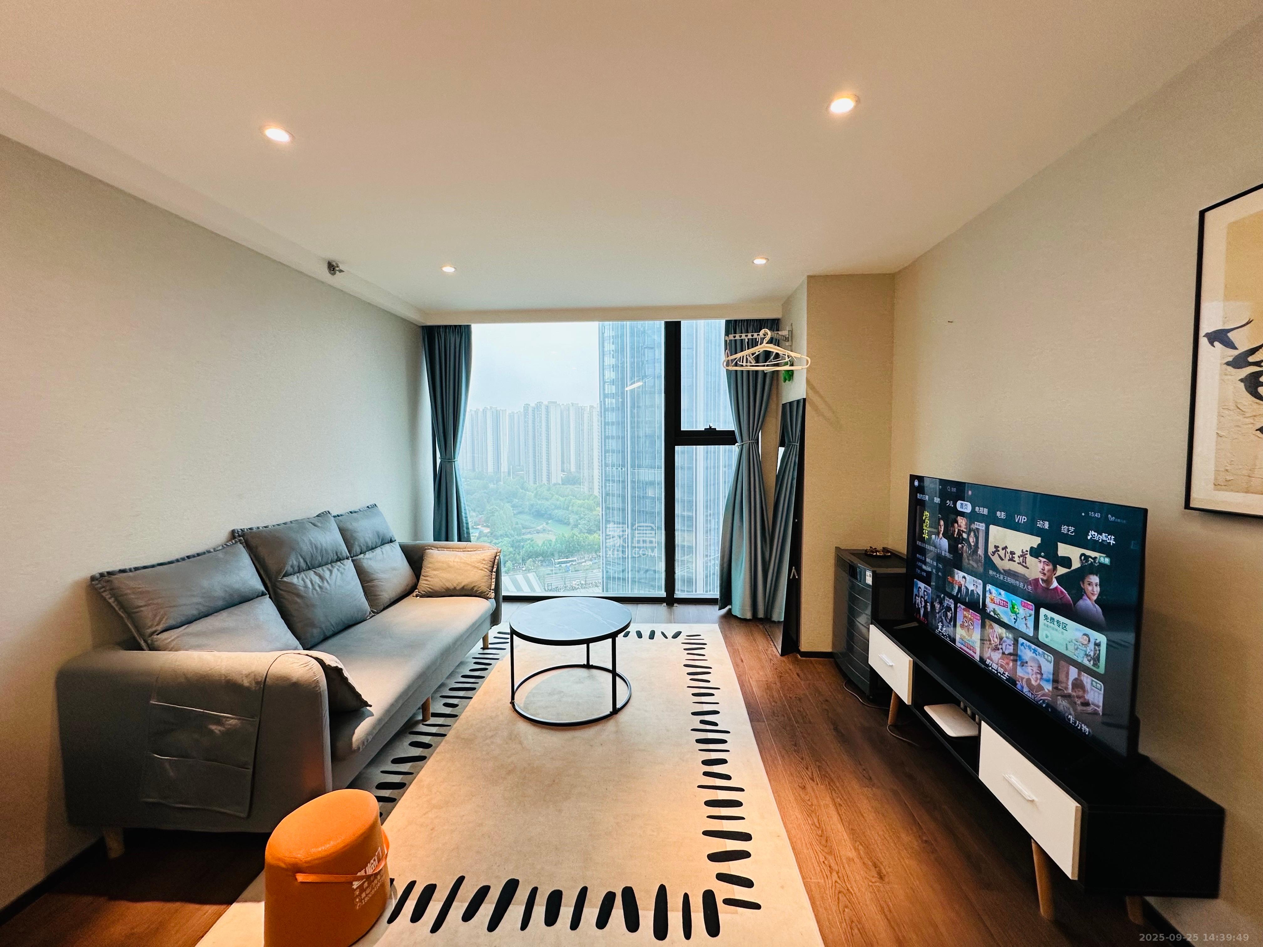 达美寰宇中心 2室2厅1卫 3200.0元/月 达美寰宇中心 2室2厅1卫 3200.0元/月室内图