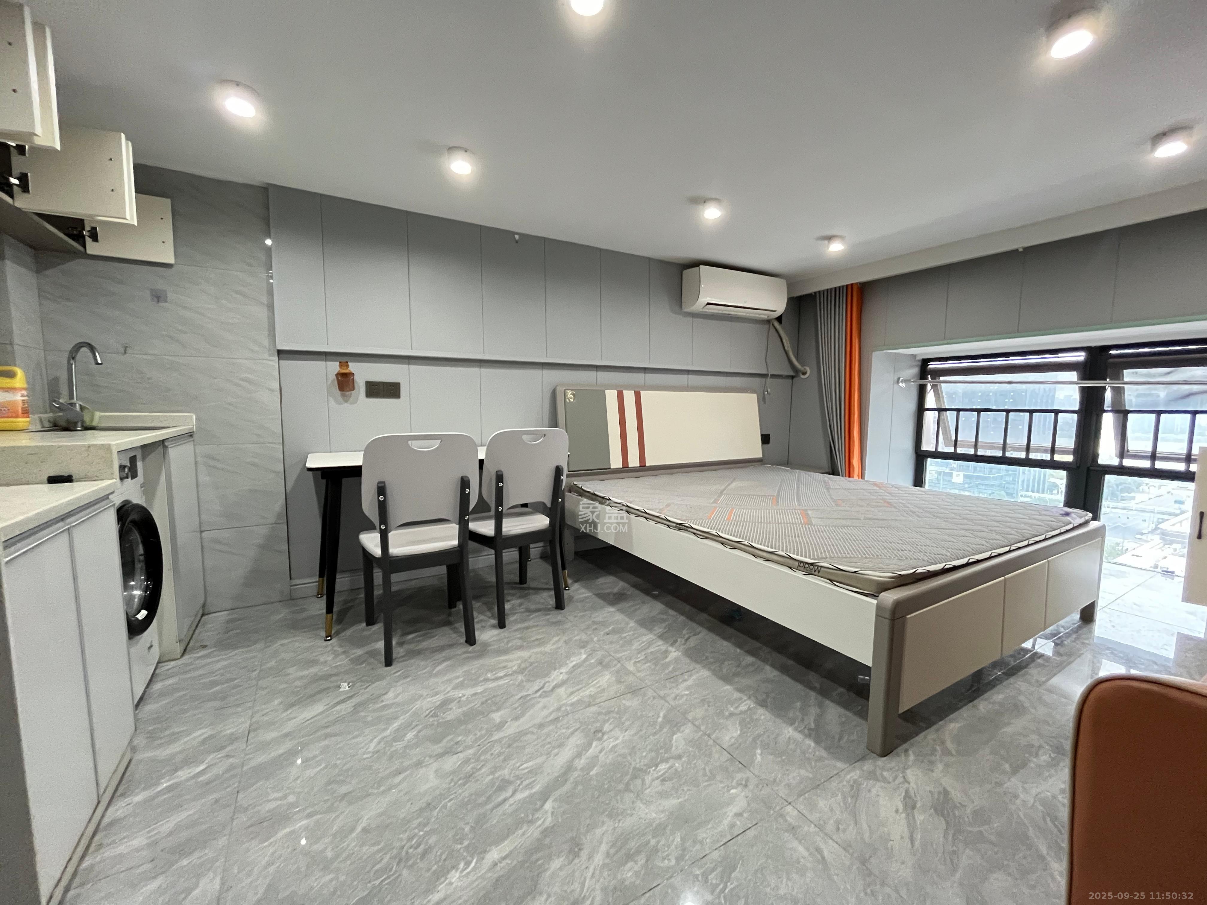 龙湖新壹城  1室1厅1卫    1500.0元/月室内图