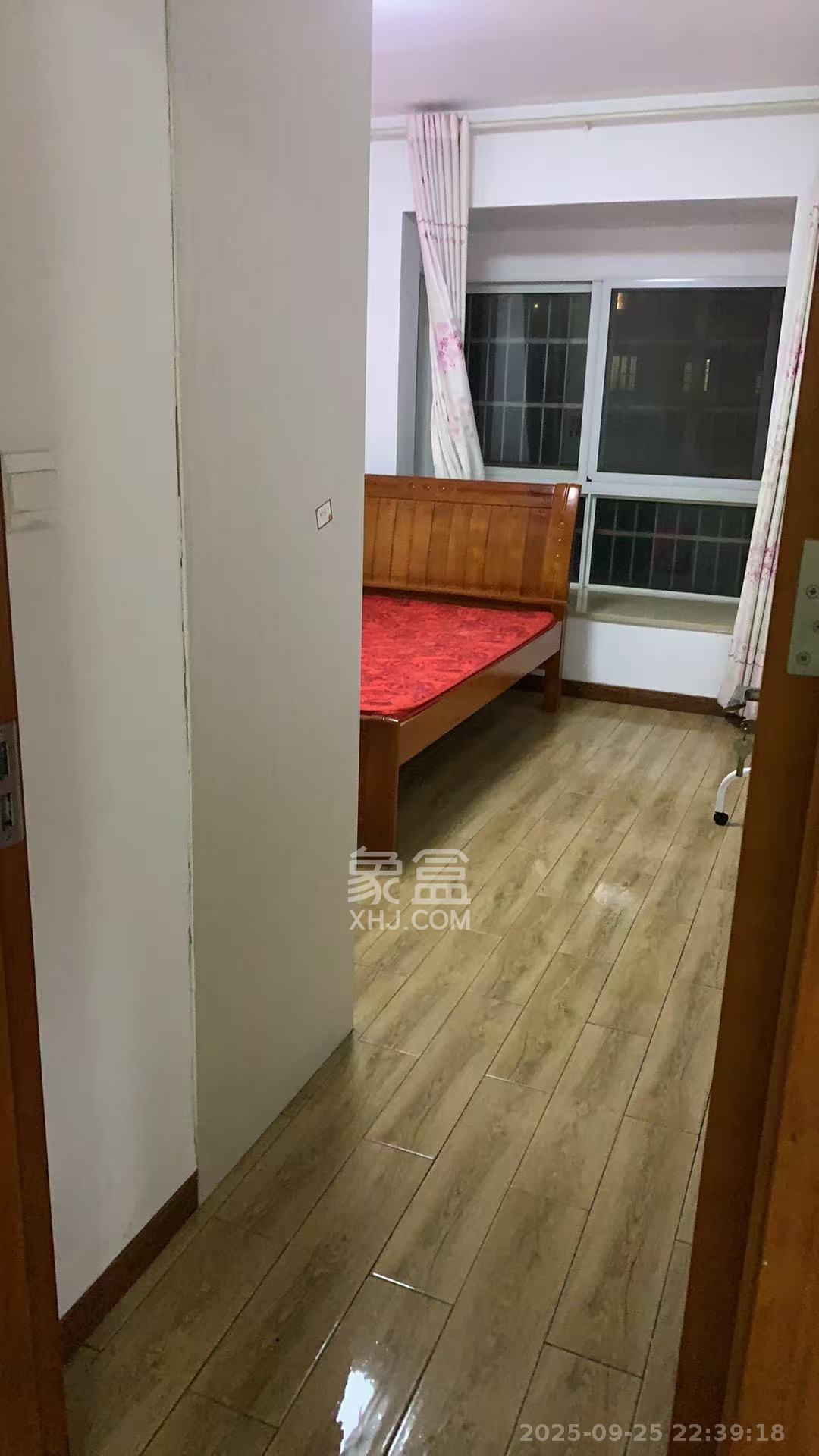 和润园一、二期 1室0厅0卫 1700.0元/月 和润园一、二期 1室0厅0卫 1700.0元/月室内图