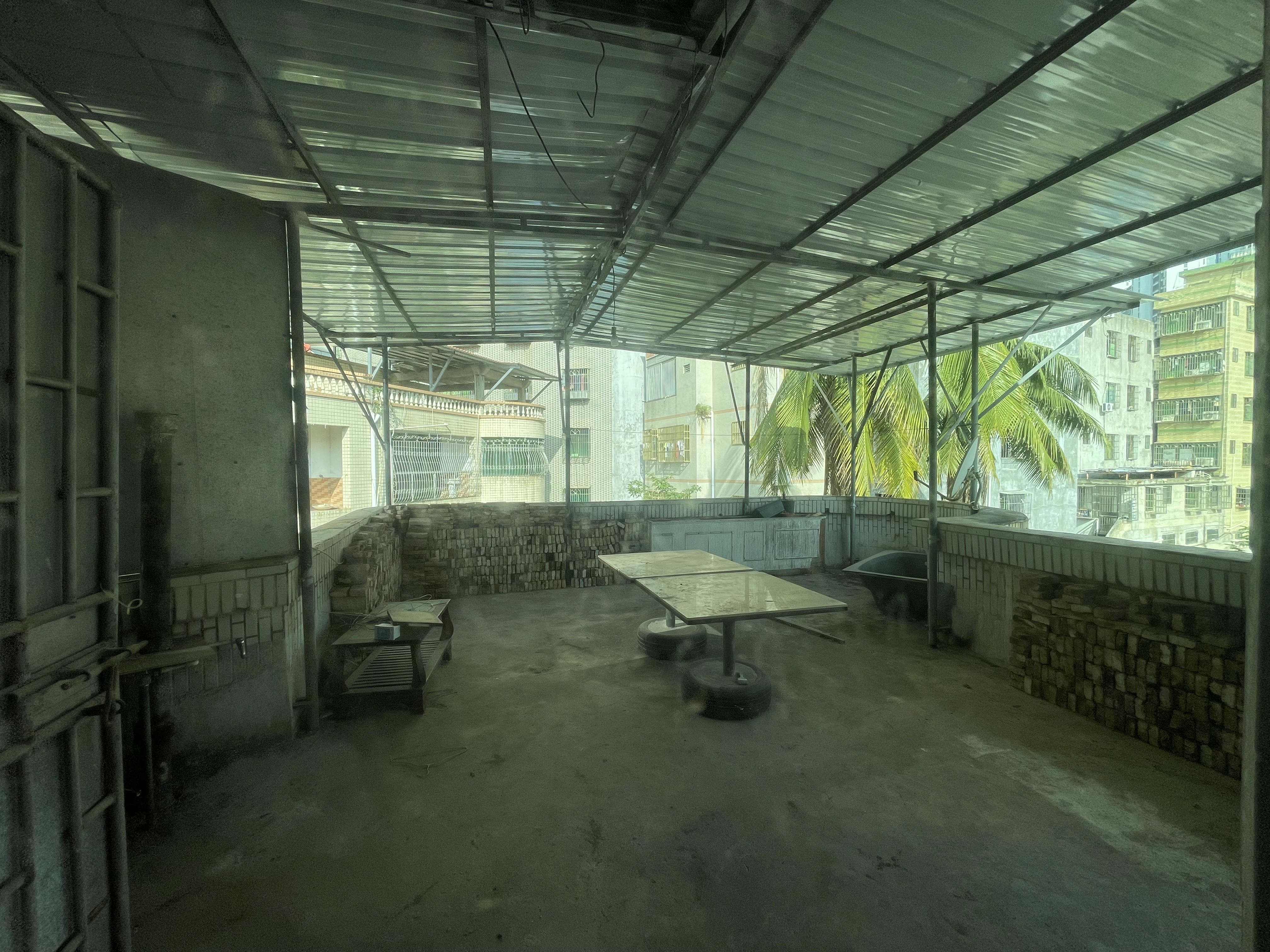 华汇别墅小区 5室2厅3卫 9000.0元/月 华汇别墅小区 5室2厅3卫 9000.0元/月室内图