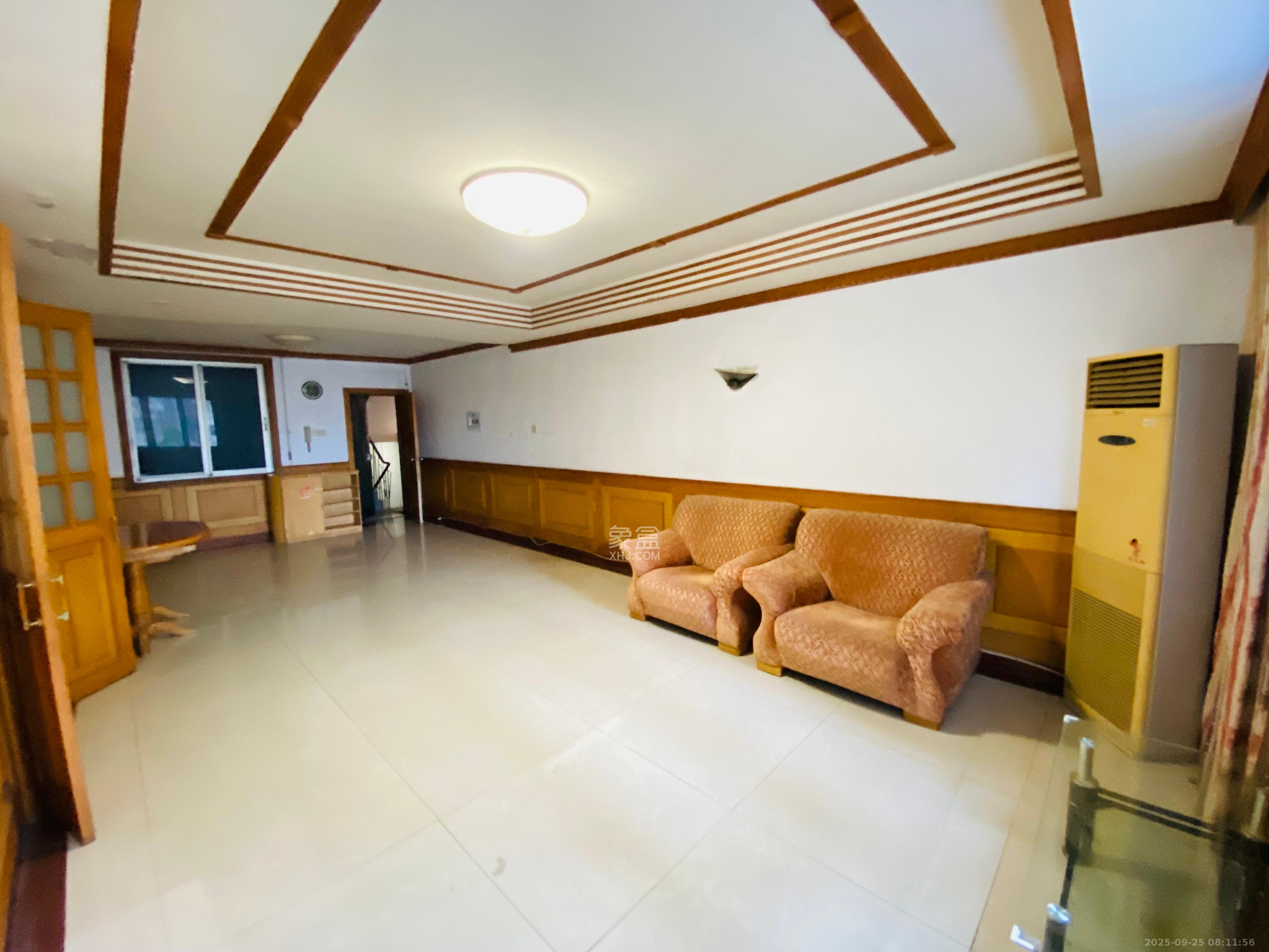 湖南第六工程有限公司机关小区(六公司机关大院) 3室1厅1卫 2800.0元/月 湖南第六工程有限公司机关小区(六公司机关大院) 3室1厅1卫 2800.0元/月室内图