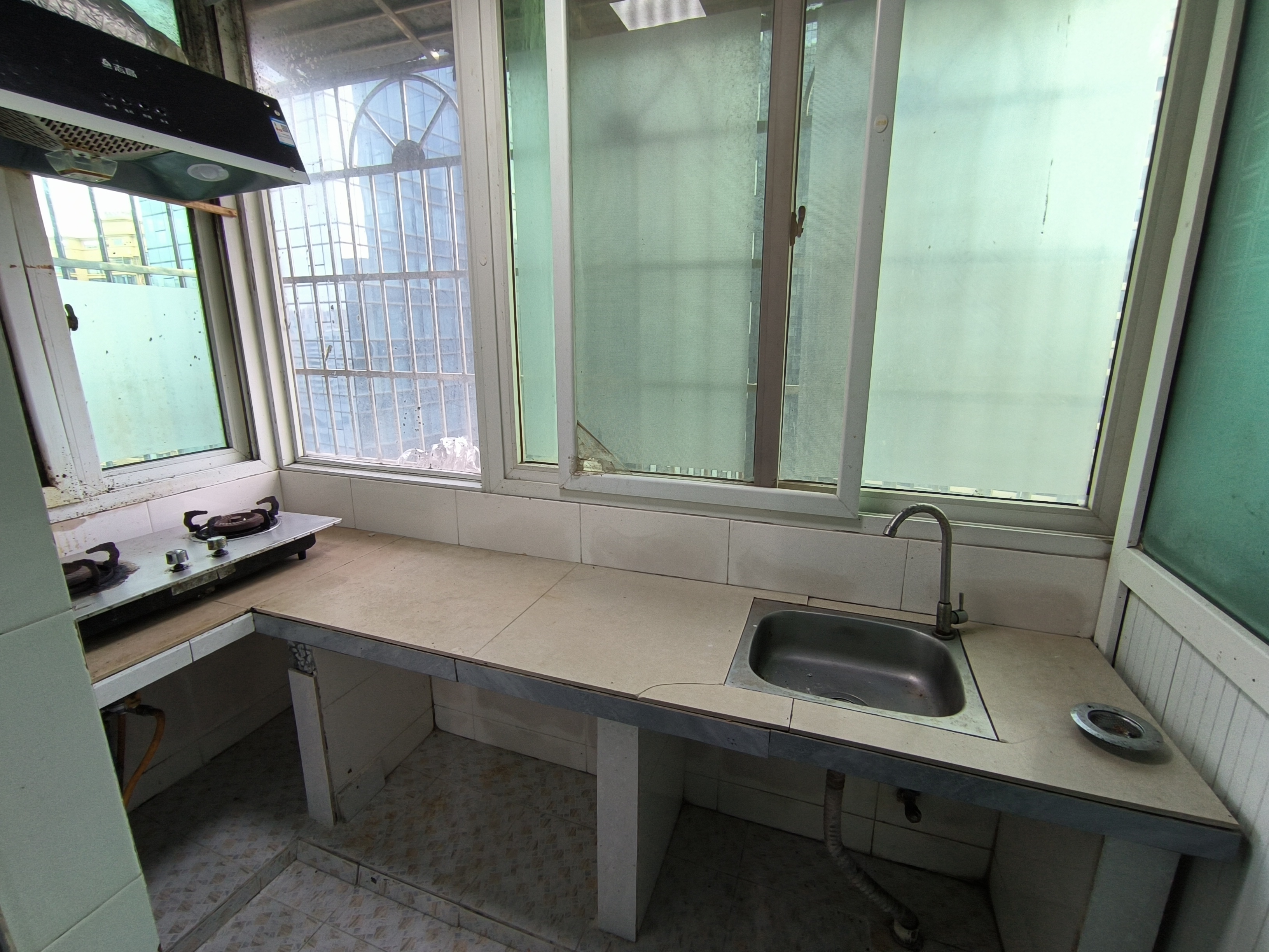 金钟大厦 1室1厅1卫 1400.0元/月 金钟大厦 1室1厅1卫 1400.0元/月室内图