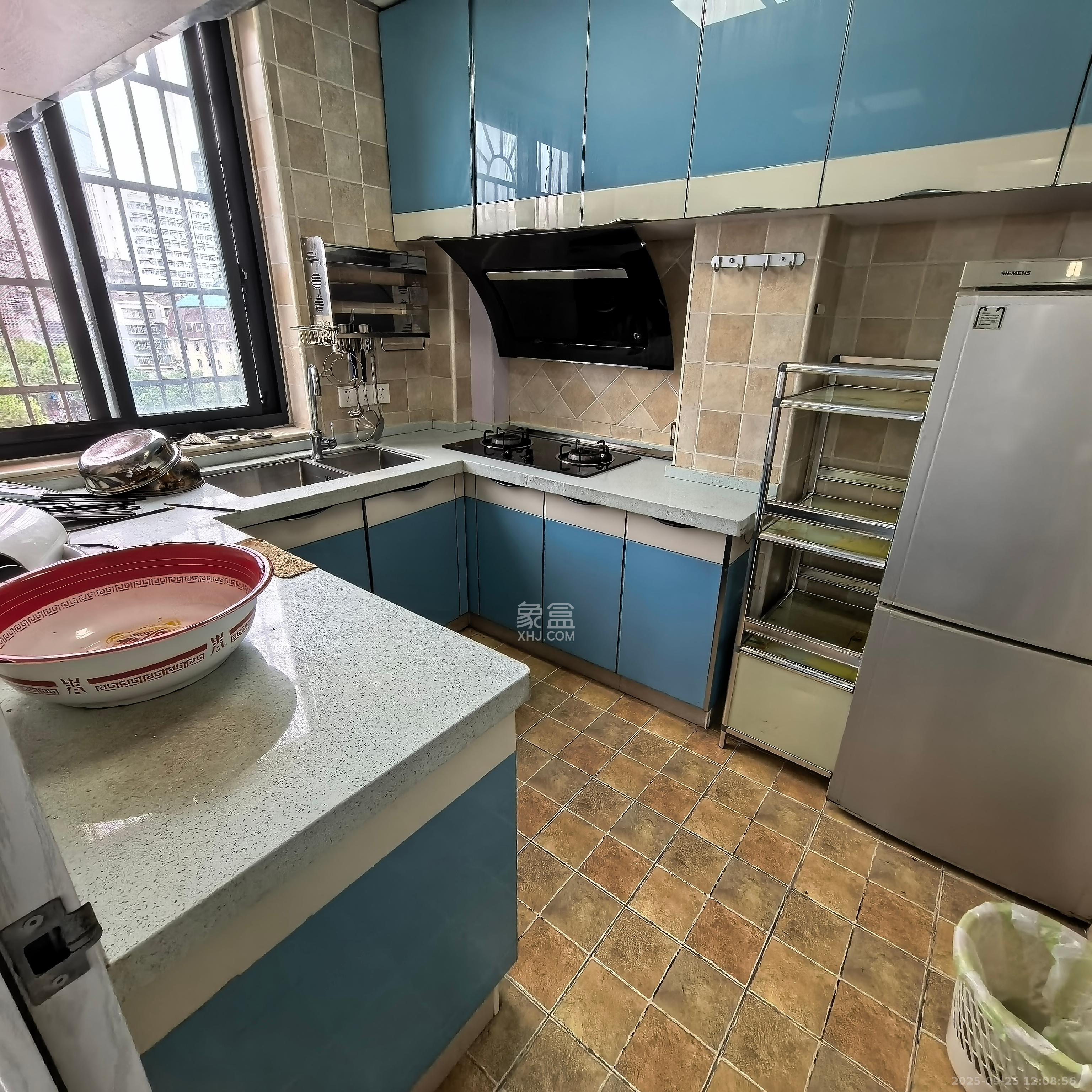 明景公寓 3室2厅1卫 3800.0元/月 明景公寓 3室2厅1卫 3800.0元/月室内图