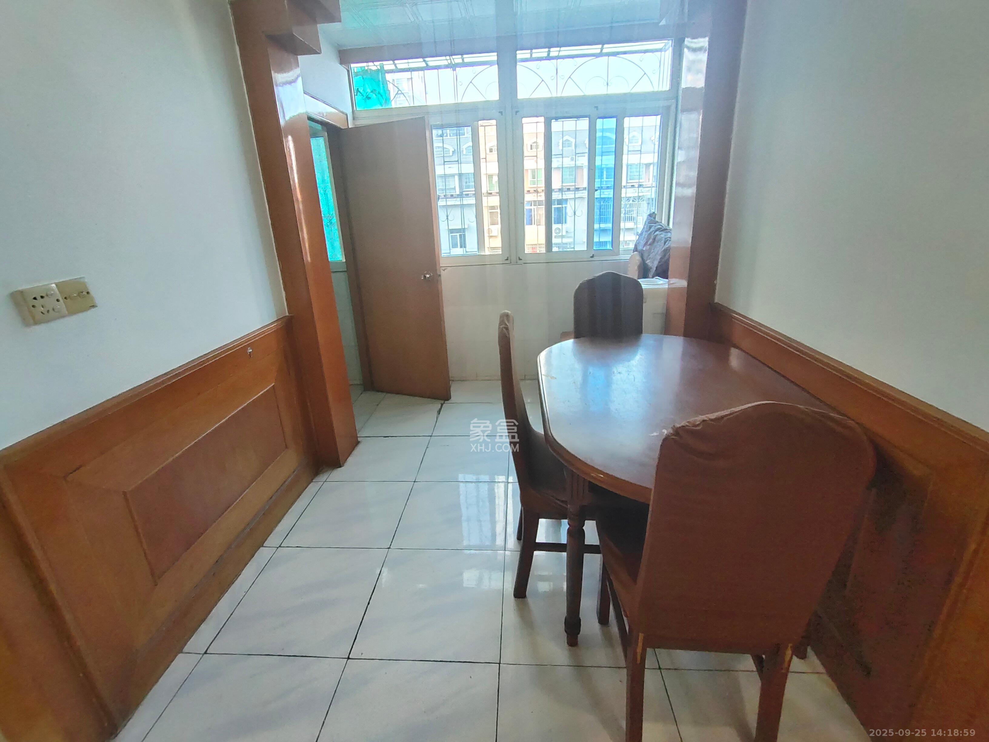 轴承厂宿舍 2室2厅1卫 1680.0元/月 轴承厂宿舍 2室2厅1卫 1680.0元/月室内图