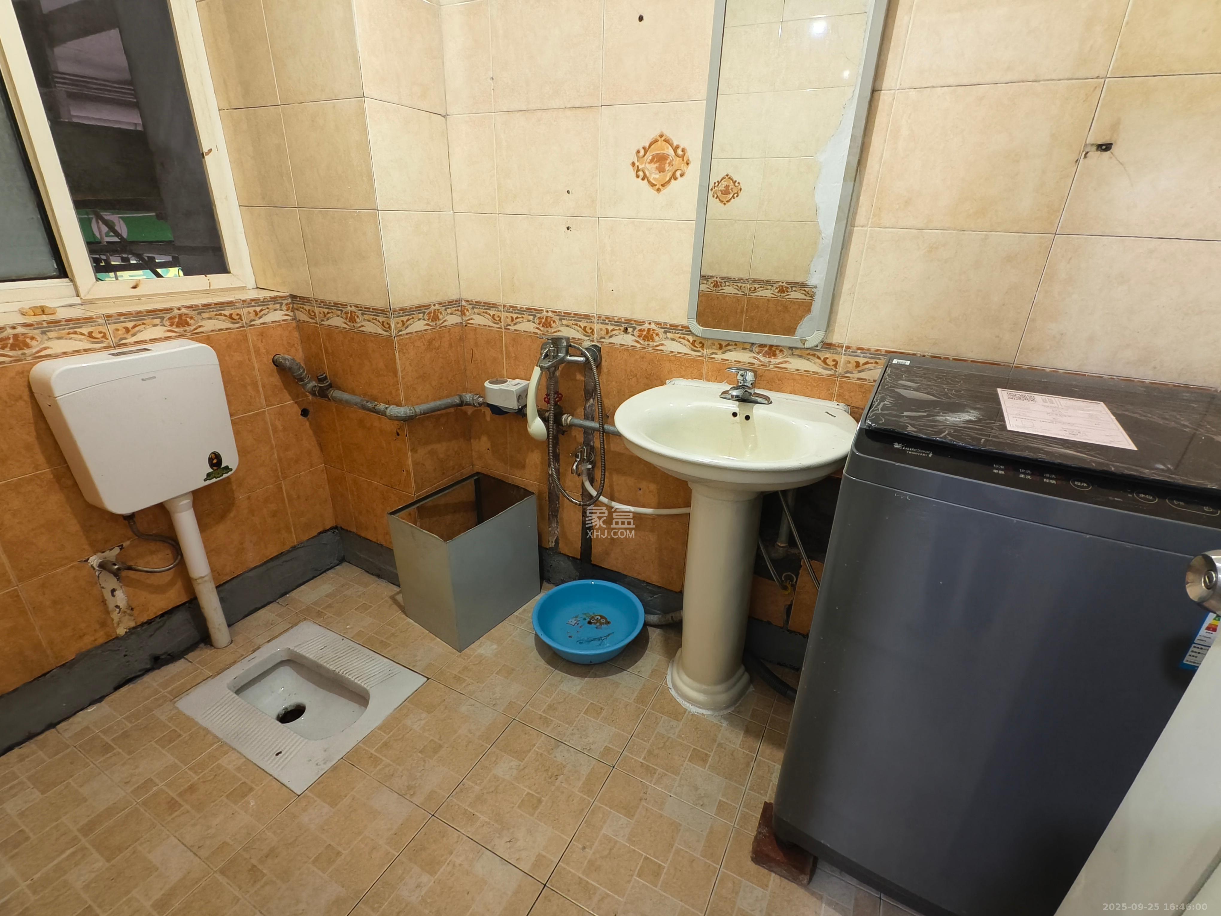 湖开小区（湖南开关厂宿舍）/南大桥社区  2室2厅1卫   1400.00元/月室内图