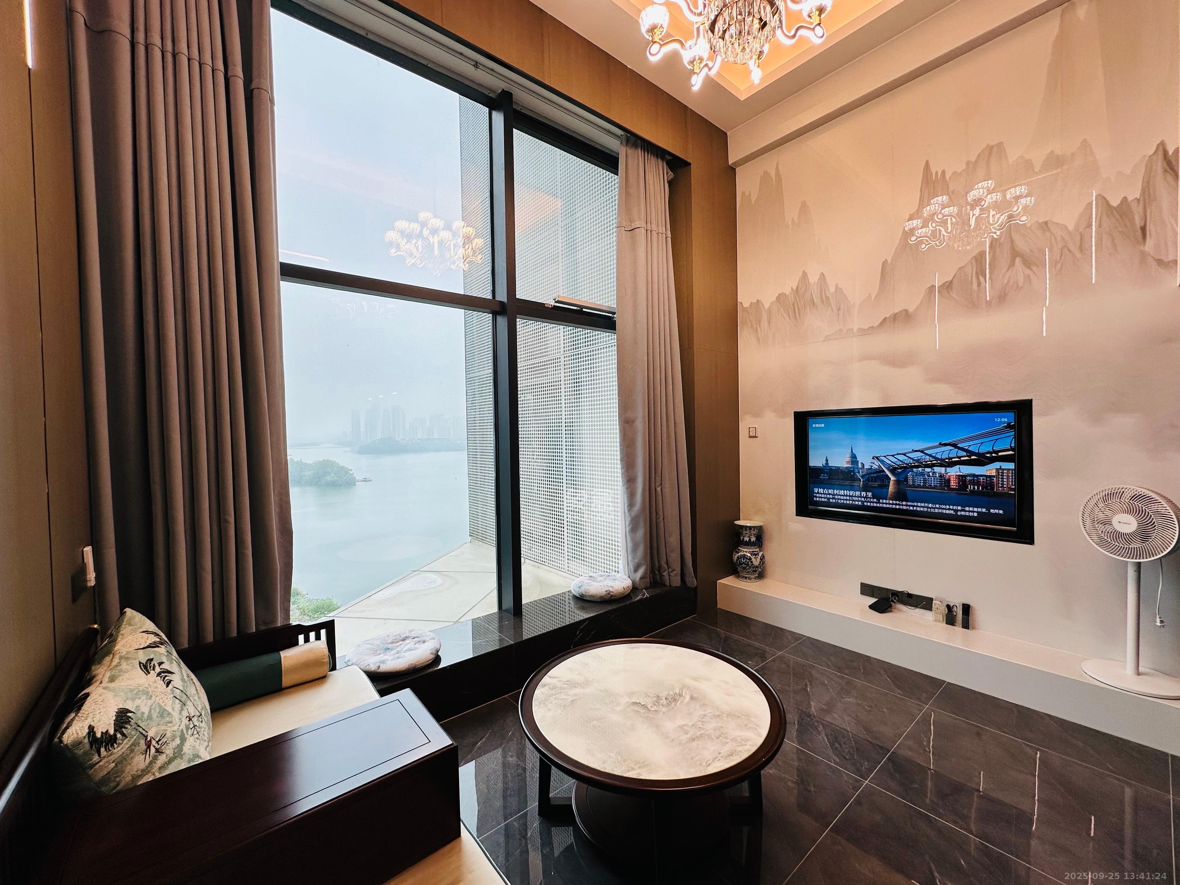 梅溪半岛  1室1厅2卫    3500.0元/月室内图