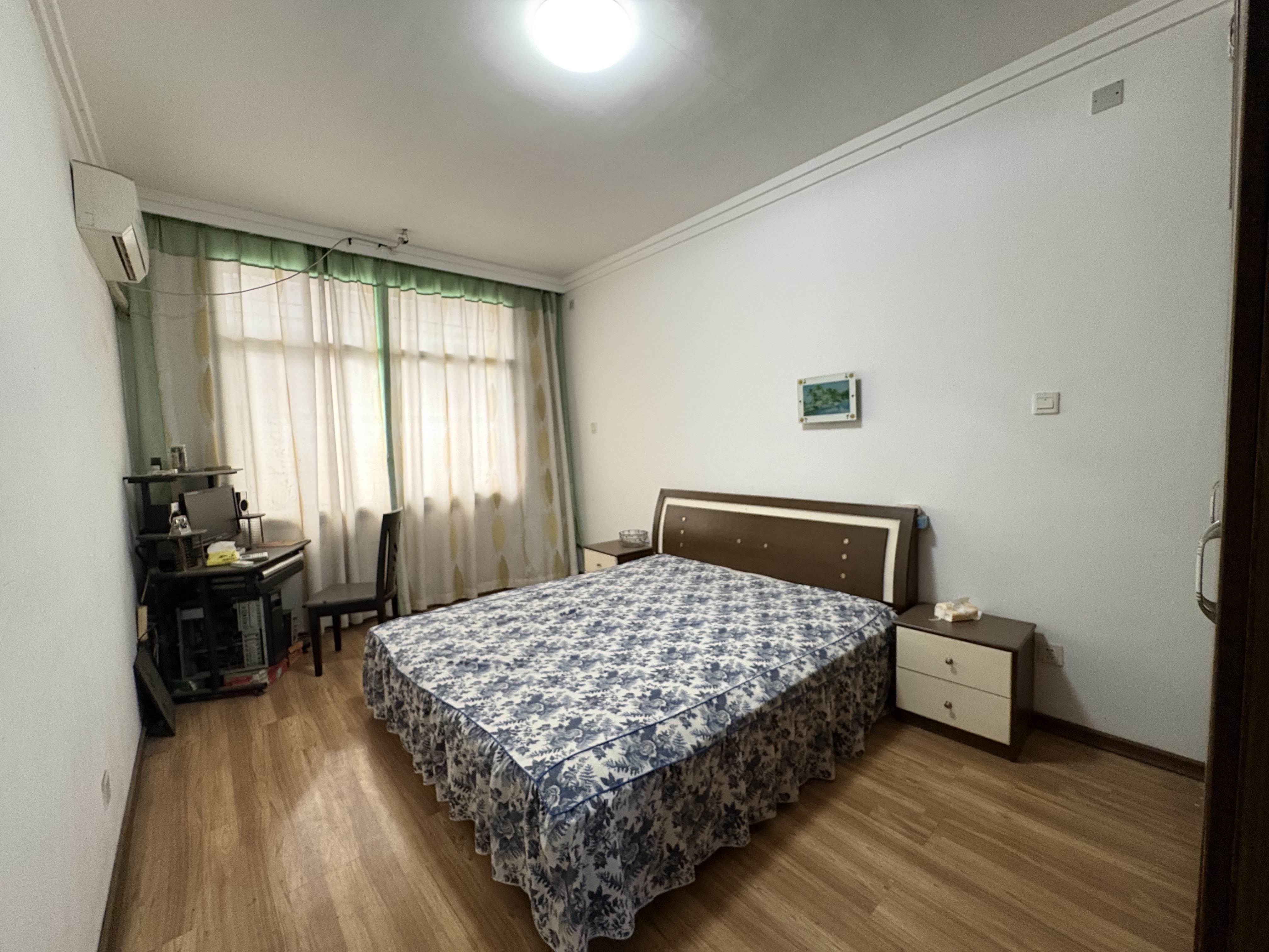 418家属区 3室2厅1卫 32.8万 418家属区 3室2厅1卫 32.8万客厅