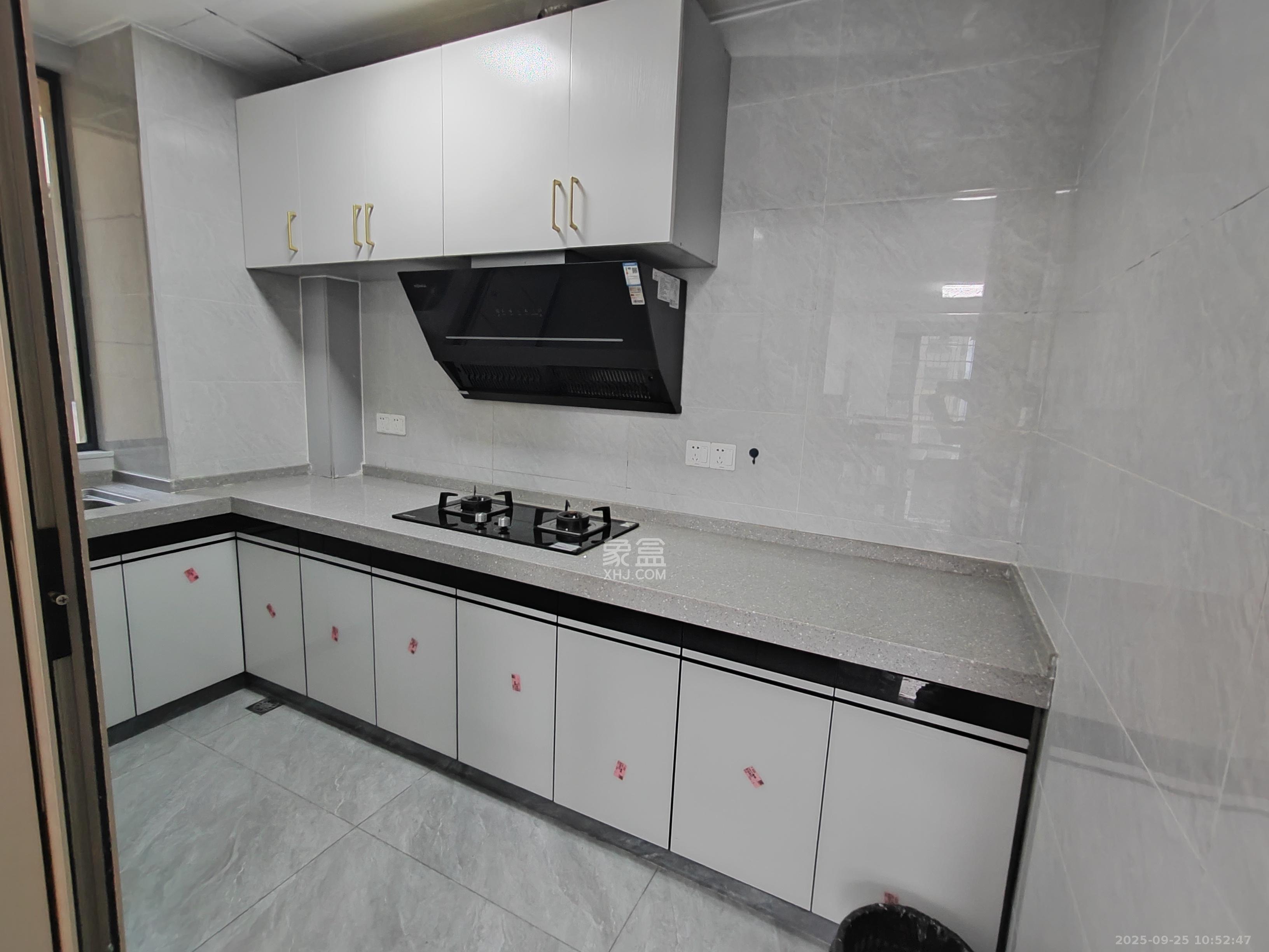 金南家园三期 2室2厅1卫 2000.0元/月 金南家园三期 2室2厅1卫 2000.0元/月室内图