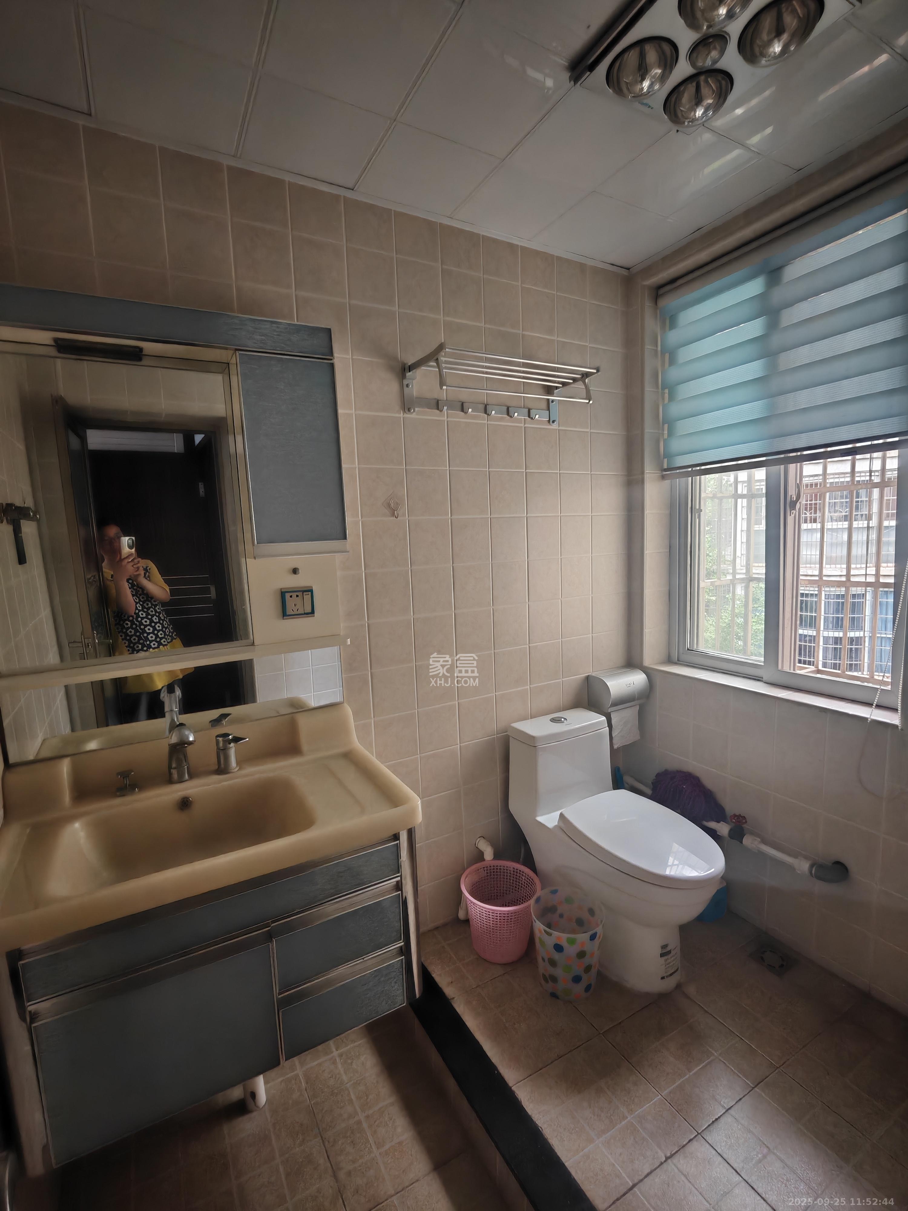 湖南省特种设备检验检测院宿舍楼  3室2厅1卫    2400.0元/月 湖南省特种设备检验检测院宿舍楼  3室2厅1卫    2400.0元/月室内图