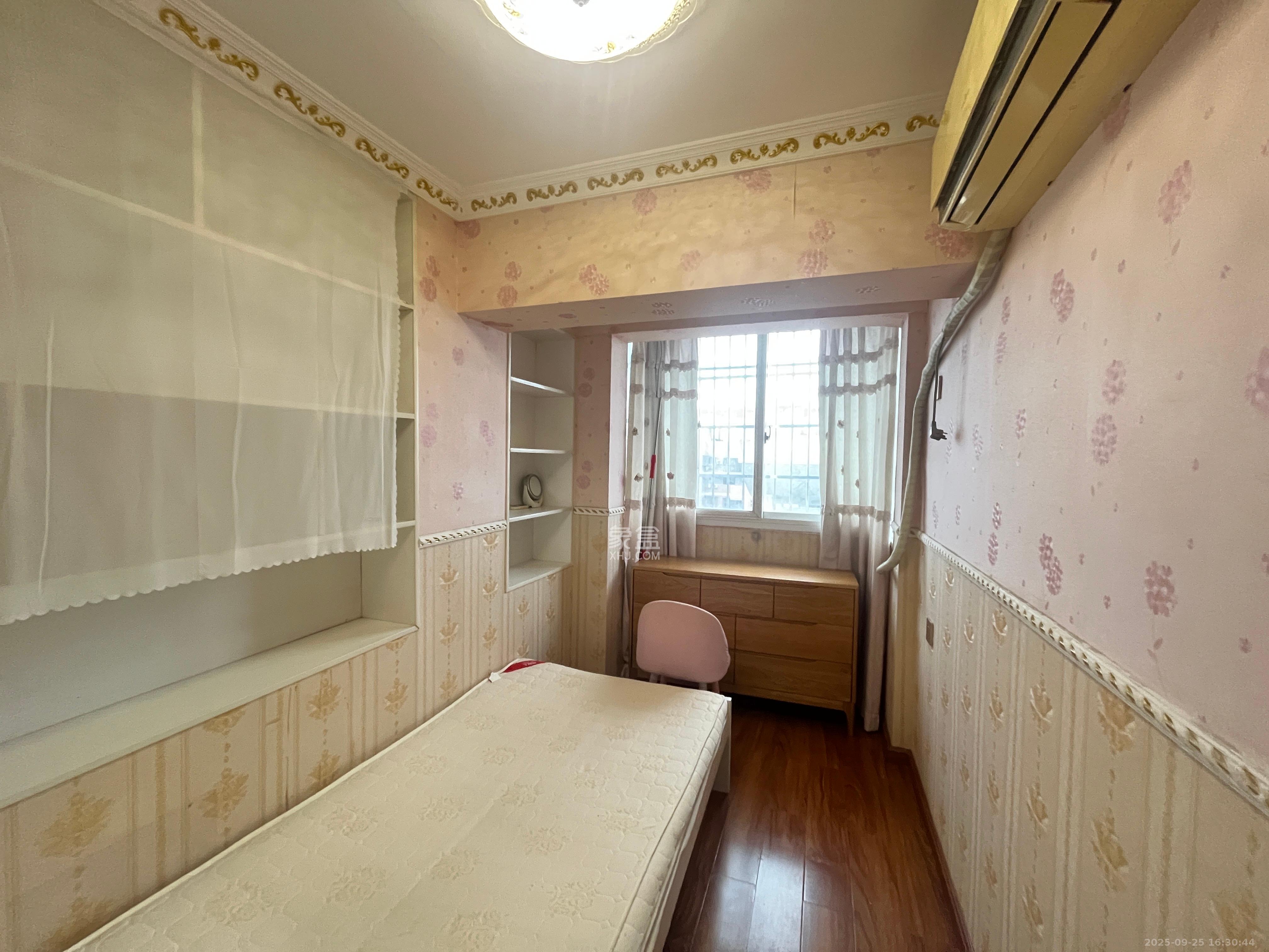 宏景名厦 3室2厅2卫 2600.0元/月 宏景名厦 3室2厅2卫 2600.0元/月室内图