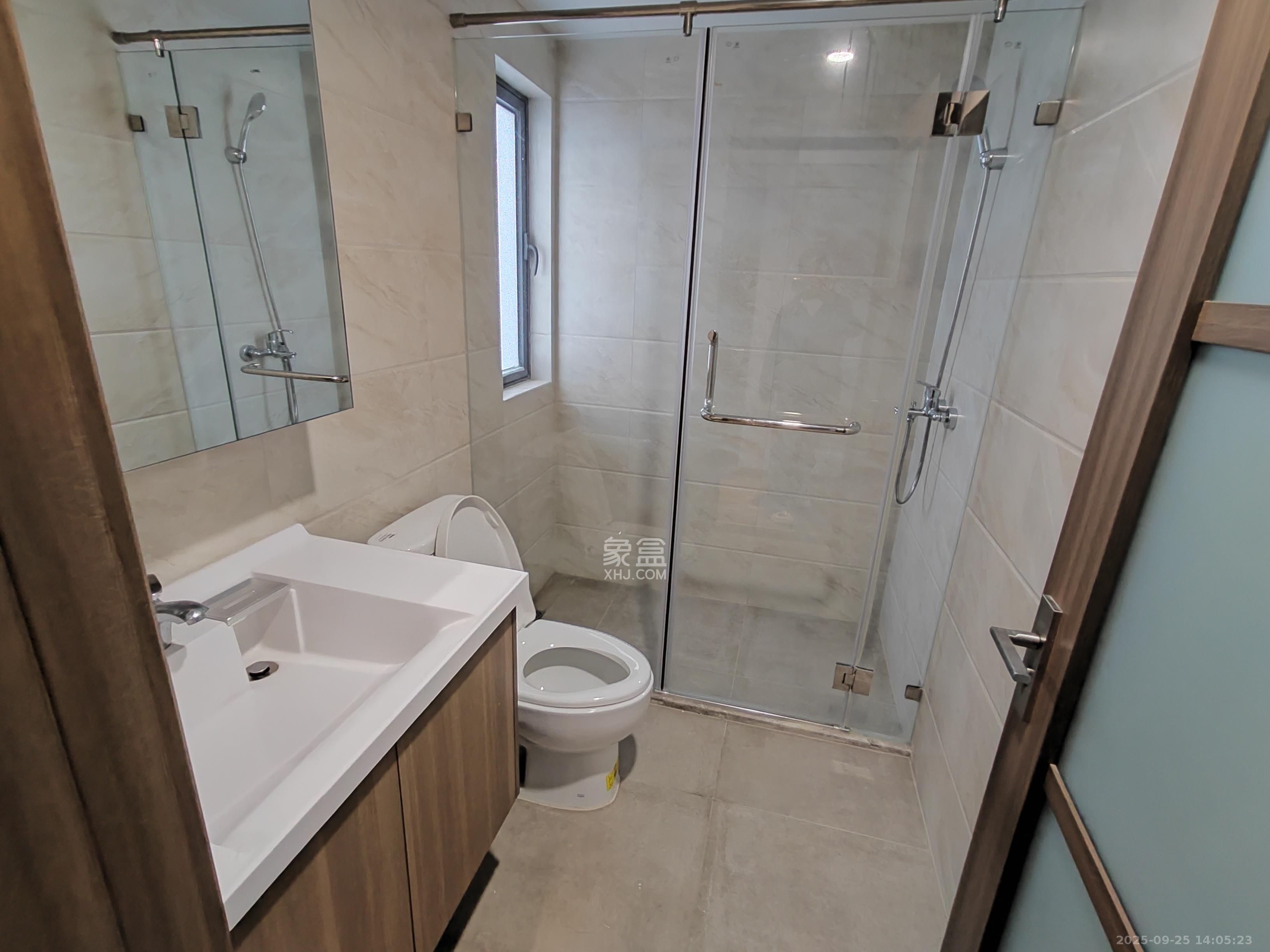 保利恒伟时光印象  4室2厅2卫    2800.0元/月室内图