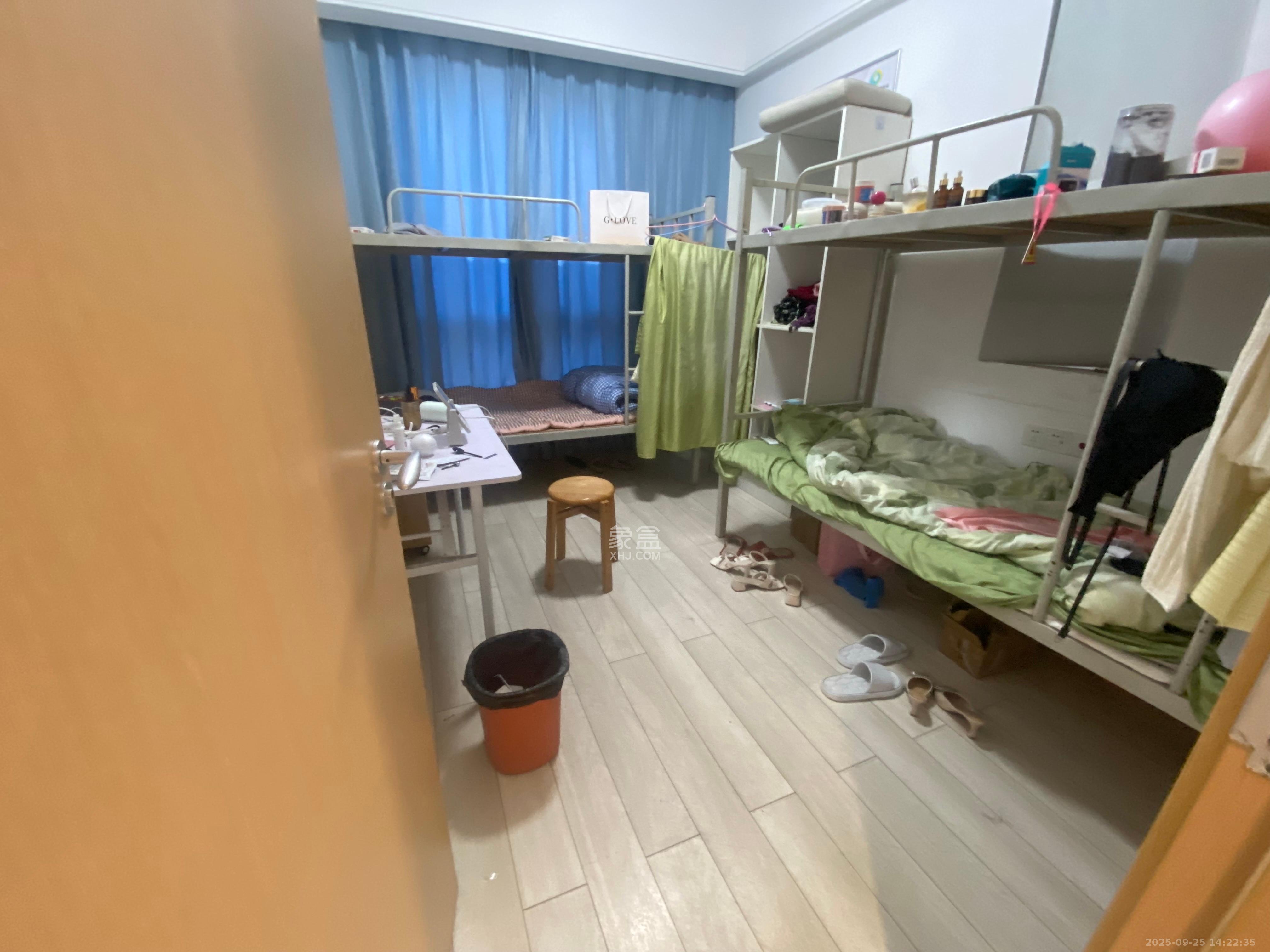 启迪协信中心 2室2厅1卫 2500.0元/月 启迪协信中心 2室2厅1卫 2500.0元/月室内图